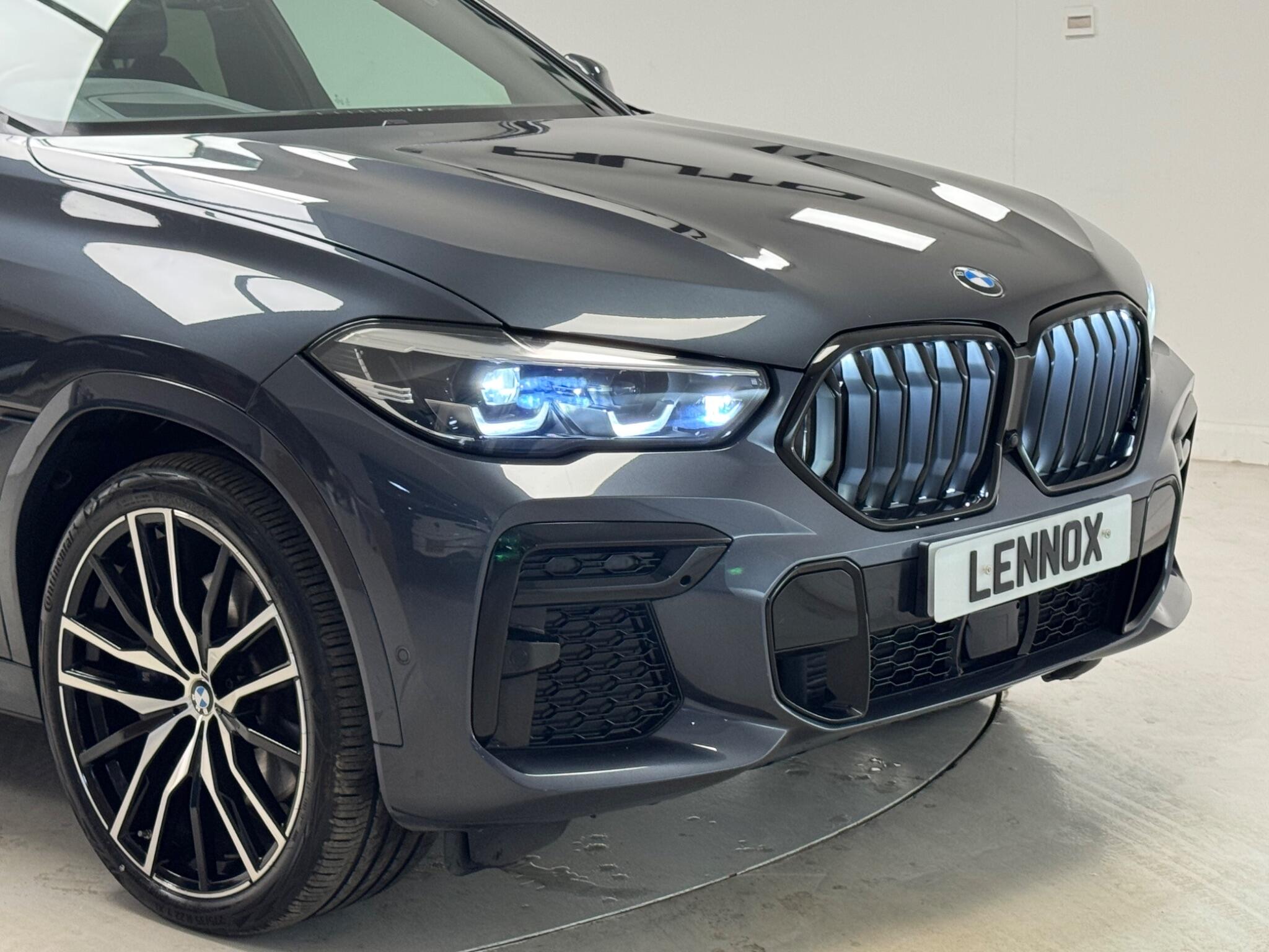 BMW X6 view 33