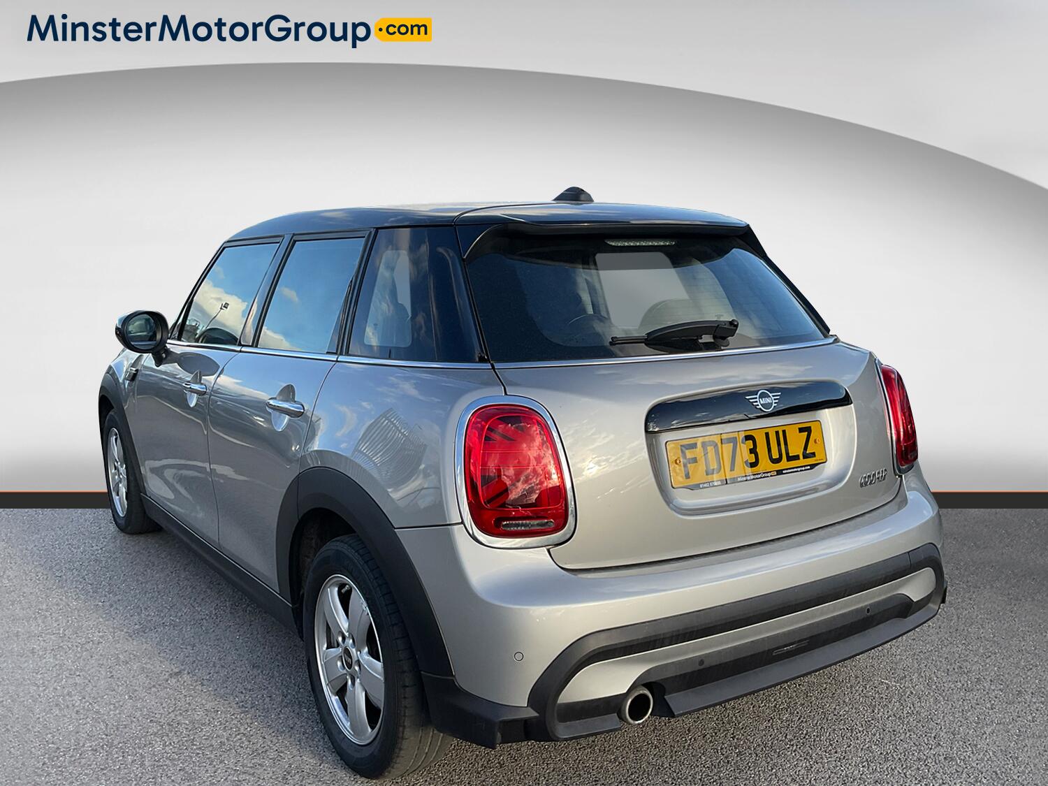 Mini Hatch view 4