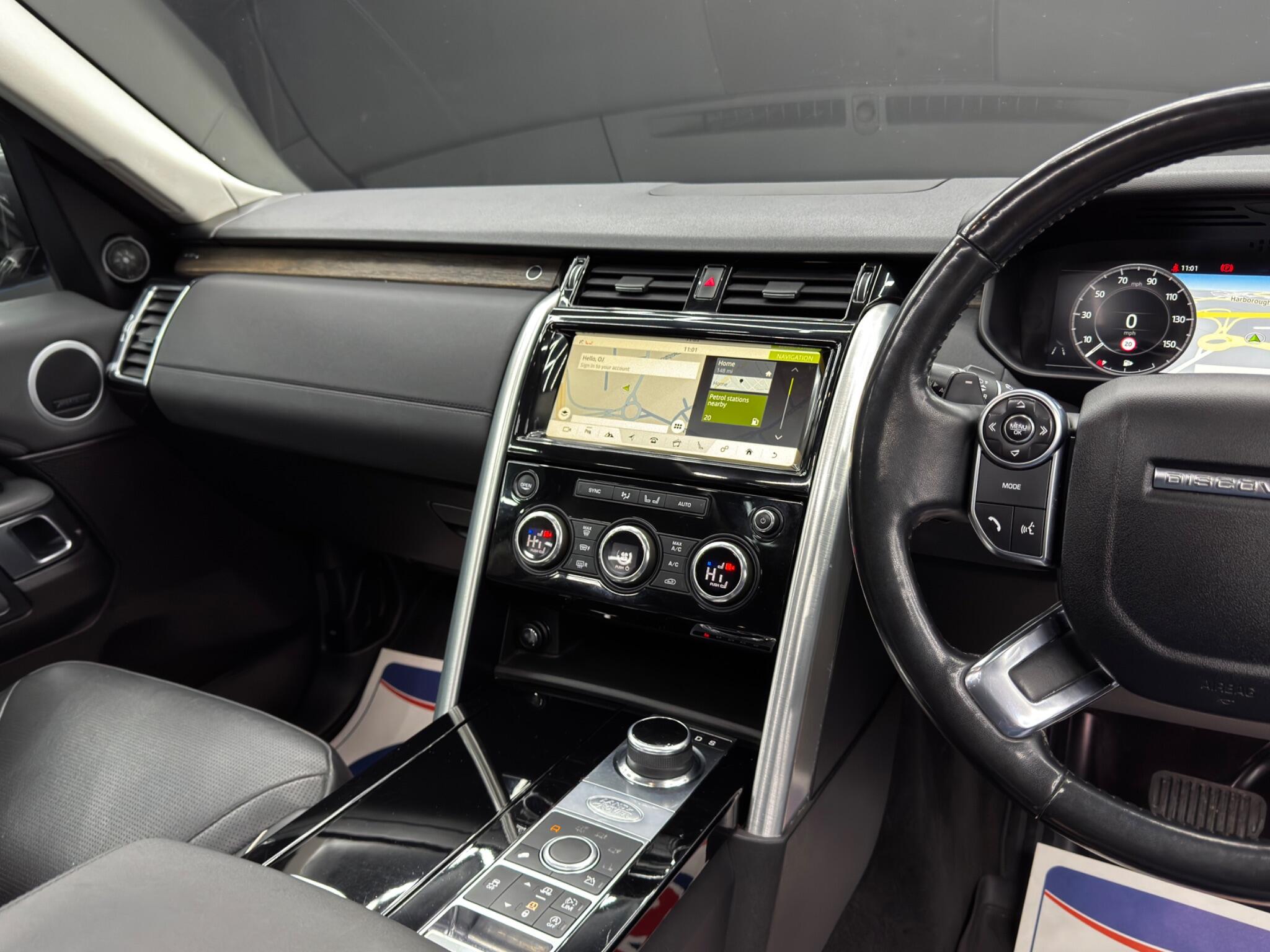 Land Rover Discovery view 24
