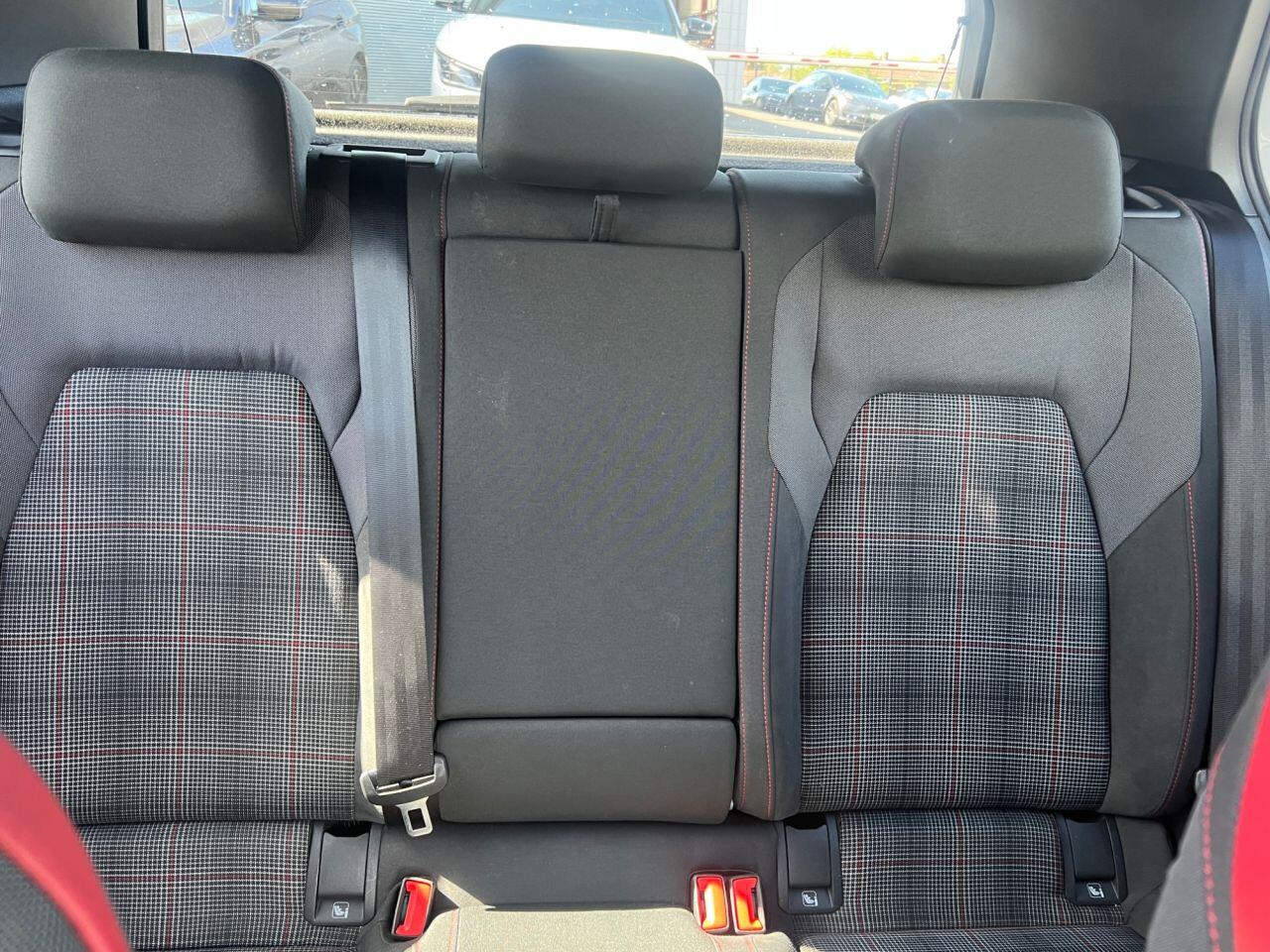 Volkswagen Golf view 22