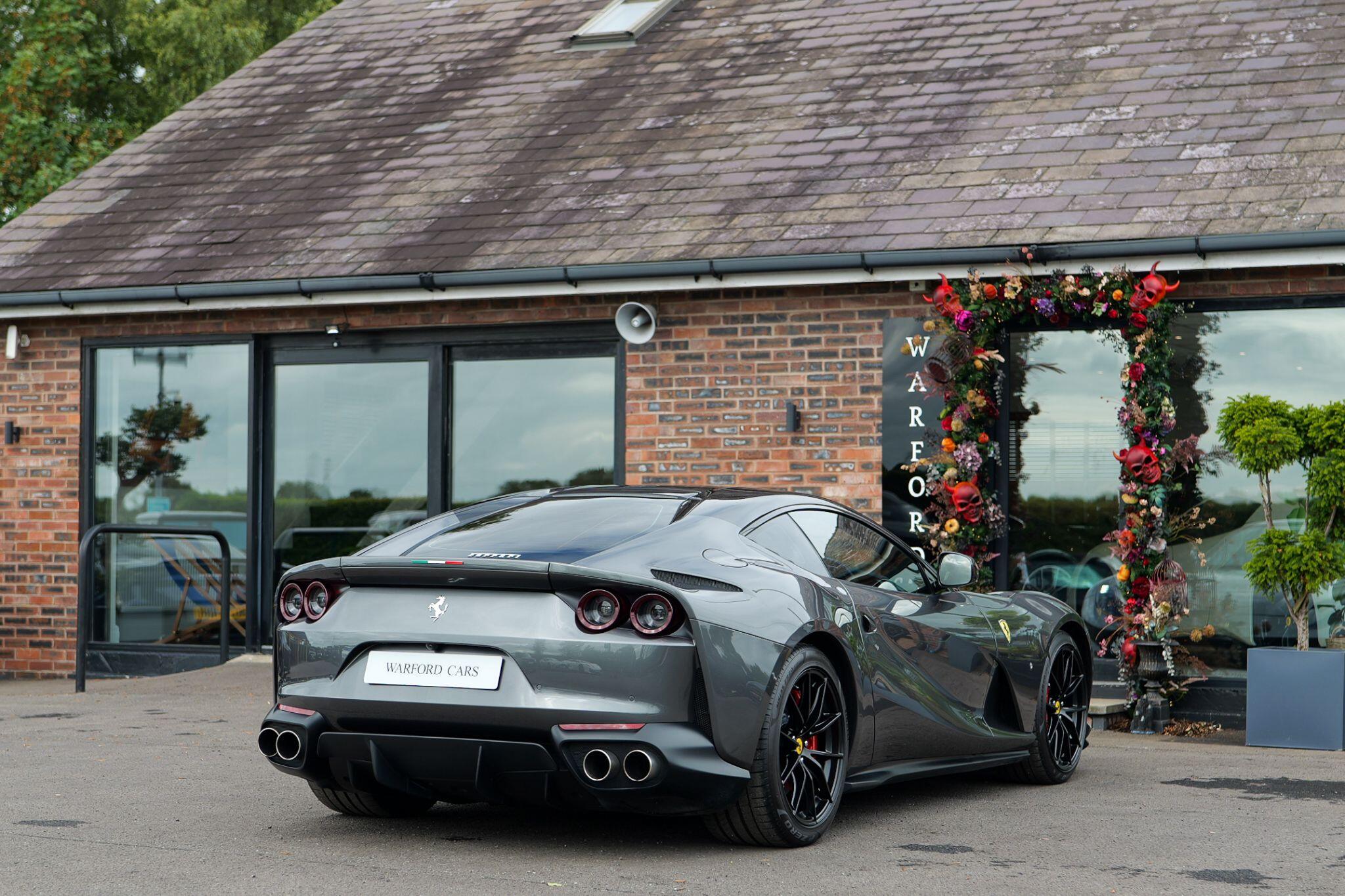 Ferrari 812 view 4