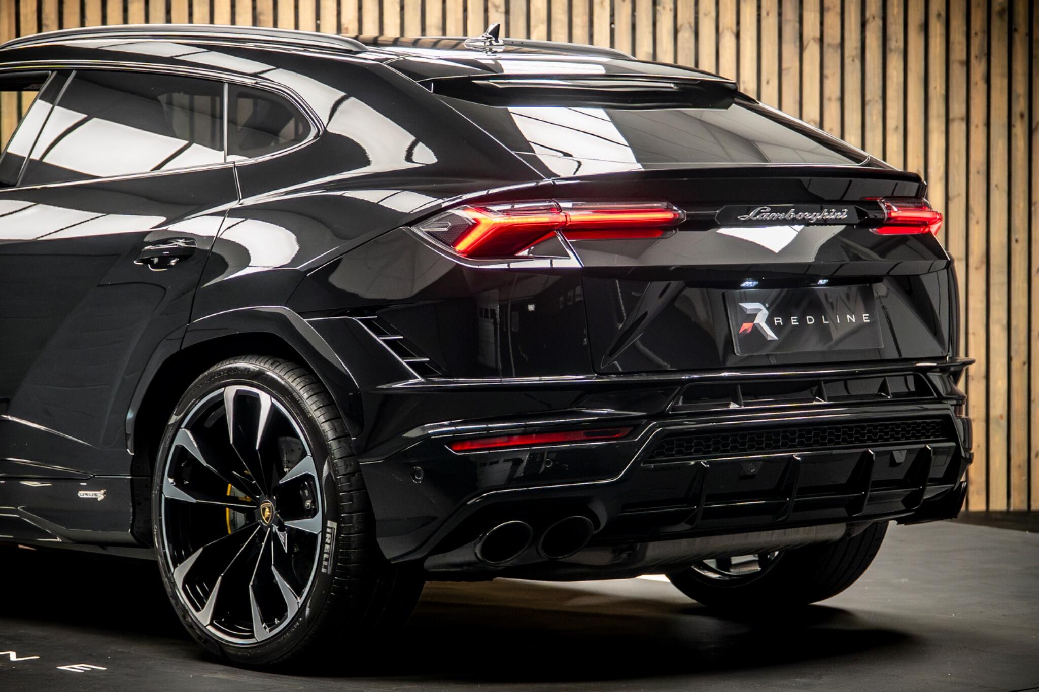 Lamborghini Urus view 20