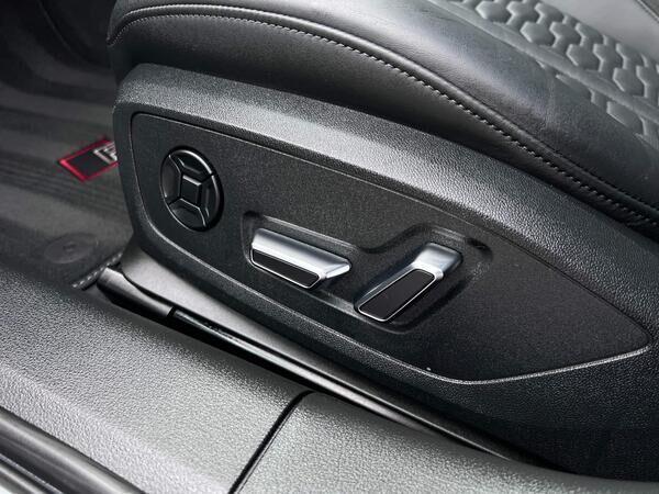 Audi RS6 Avant view 64