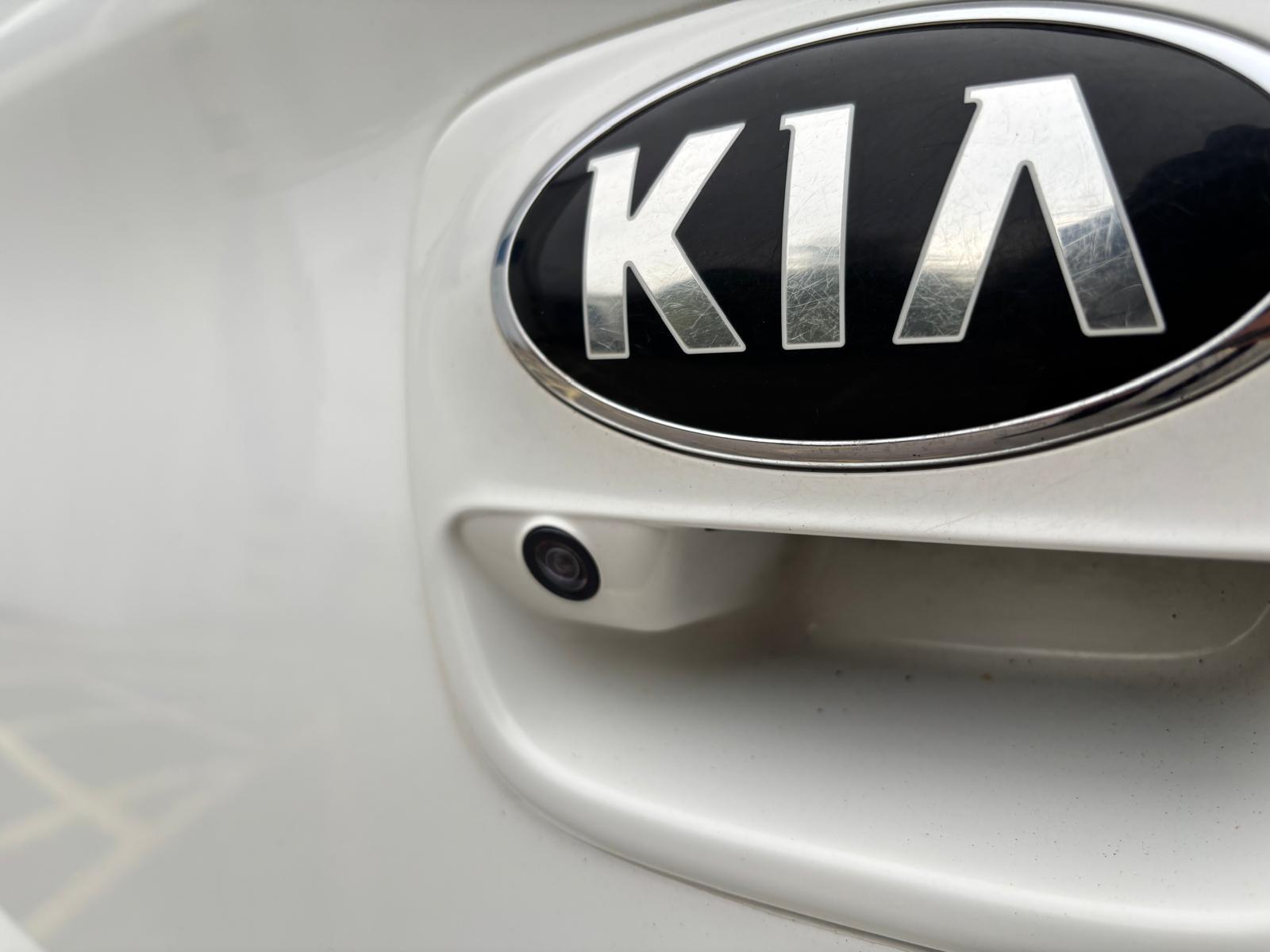Kia Rio view 56