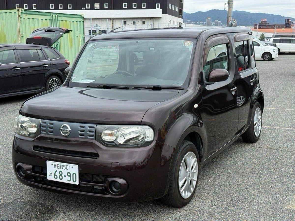 Nissan Cube view 4
