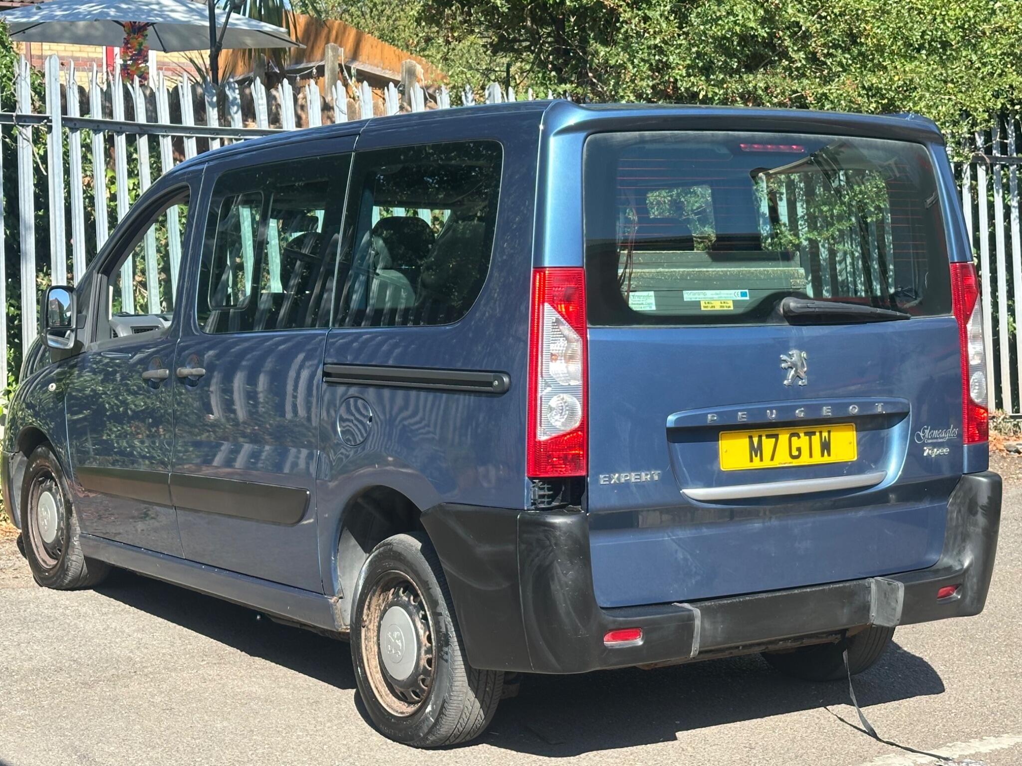 Peugeot Expert Tepee view 4