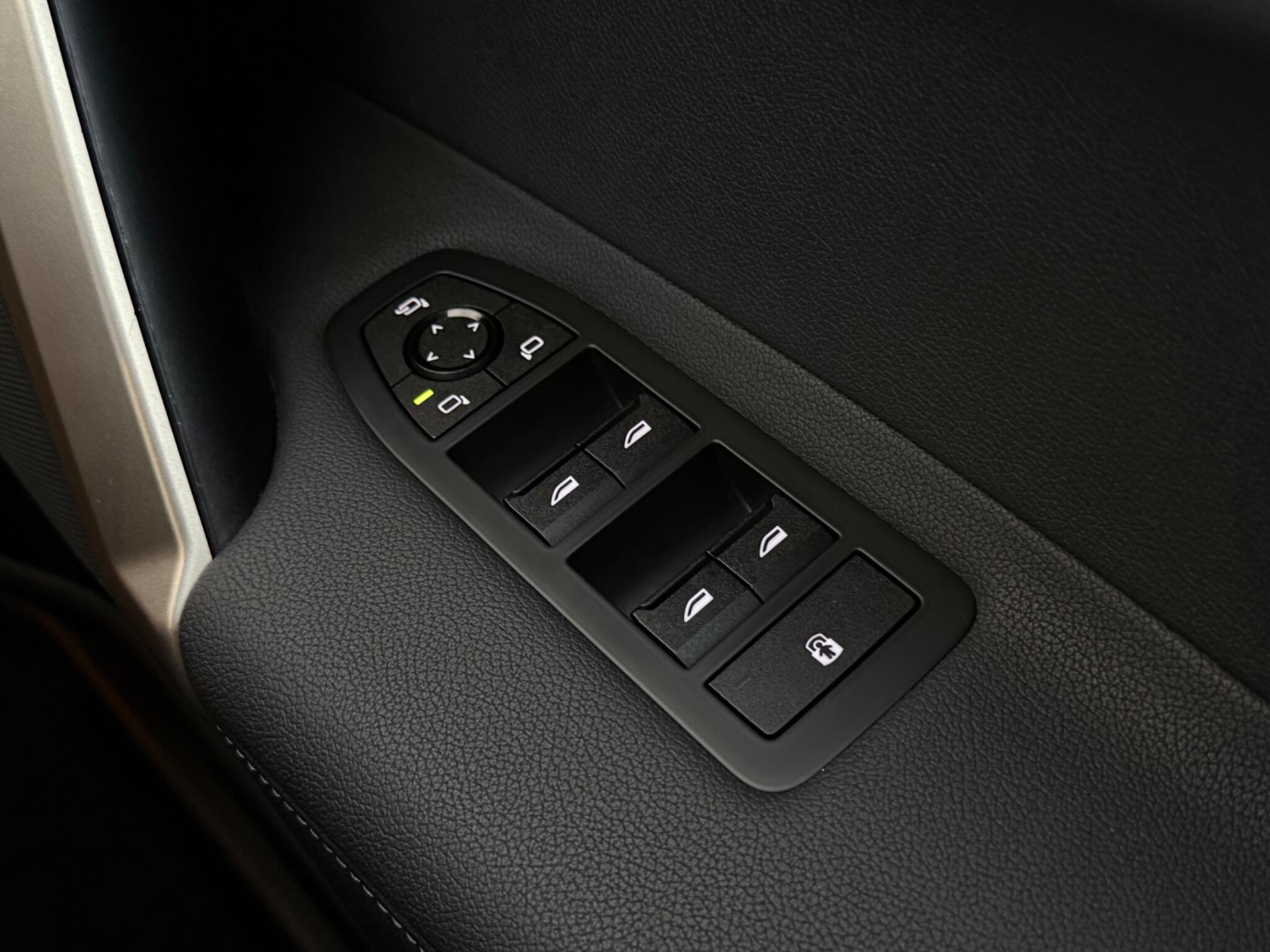 BMW Ix view 29