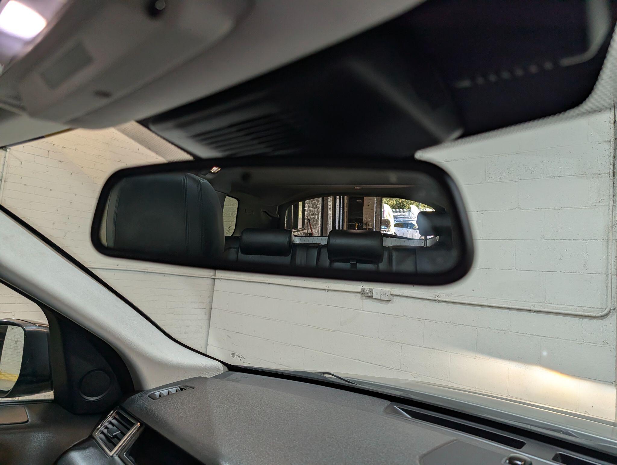 Land Rover Discovery Sport view 28