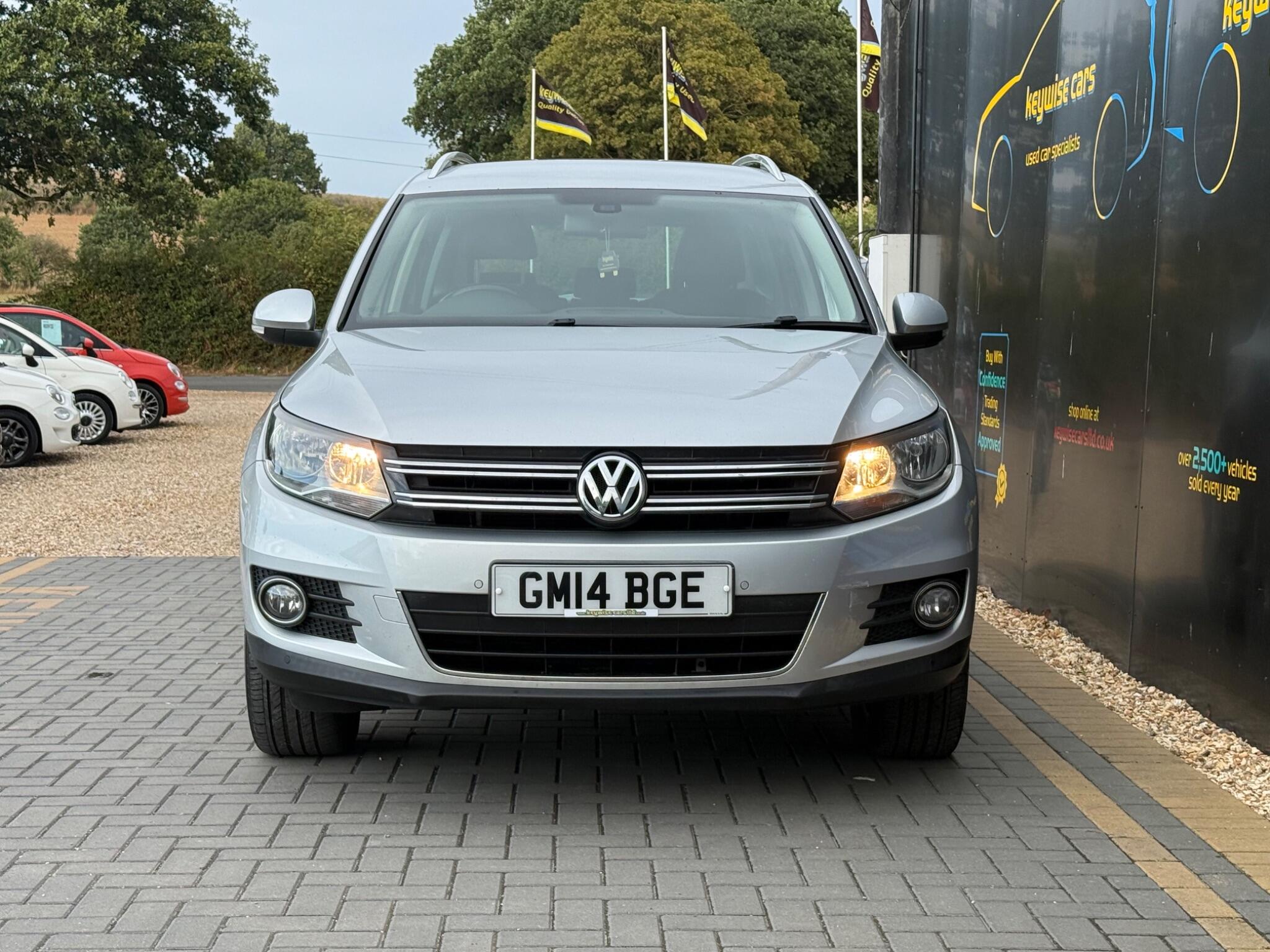 Volkswagen Tiguan view 10