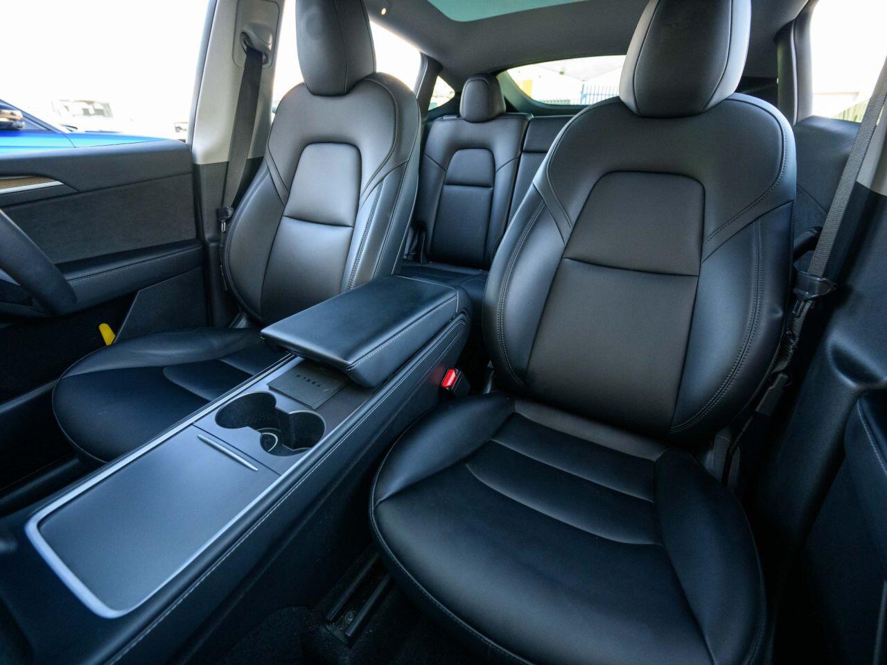 Tesla Model Y view 18