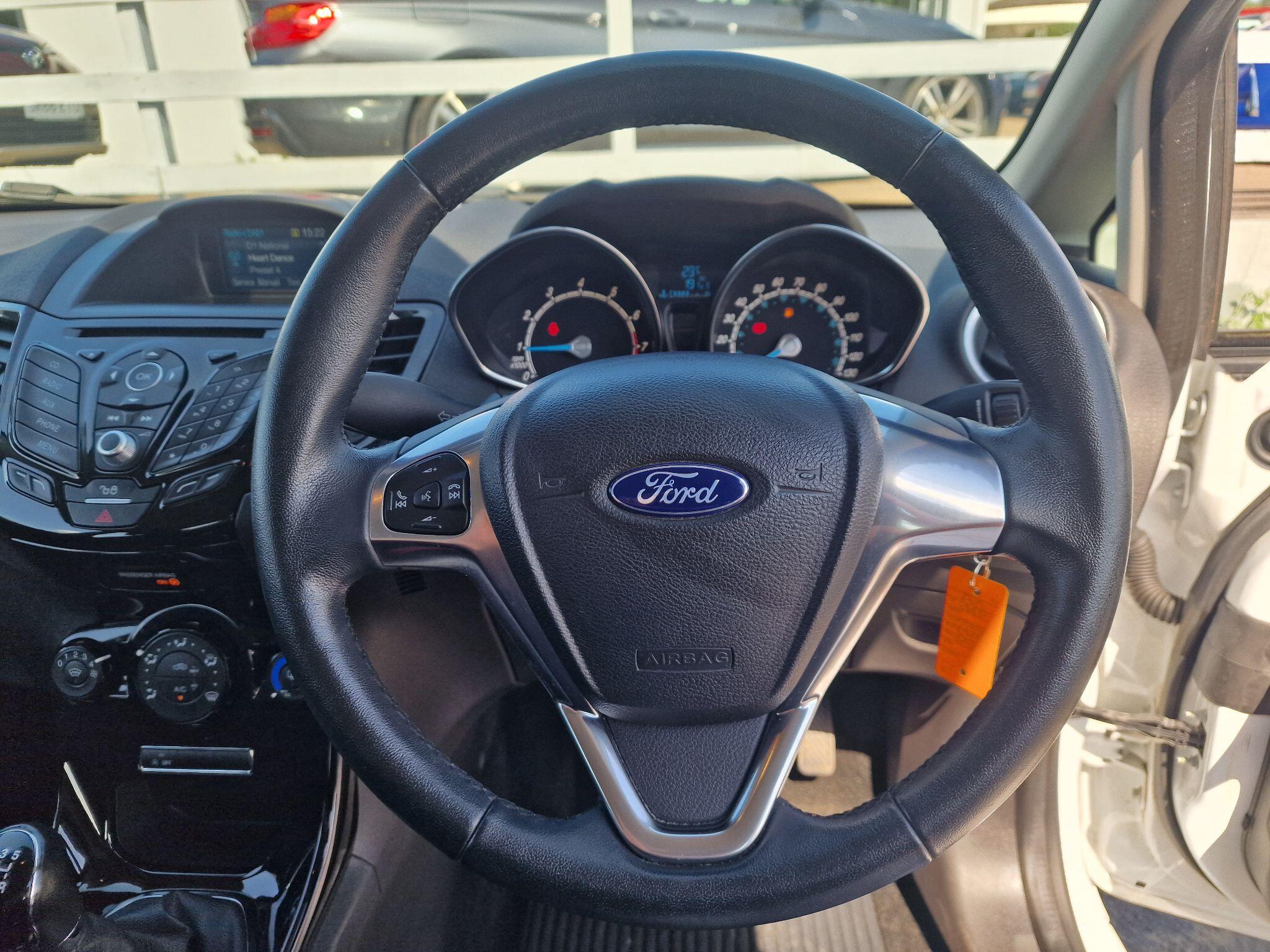 Ford Fiesta view 24