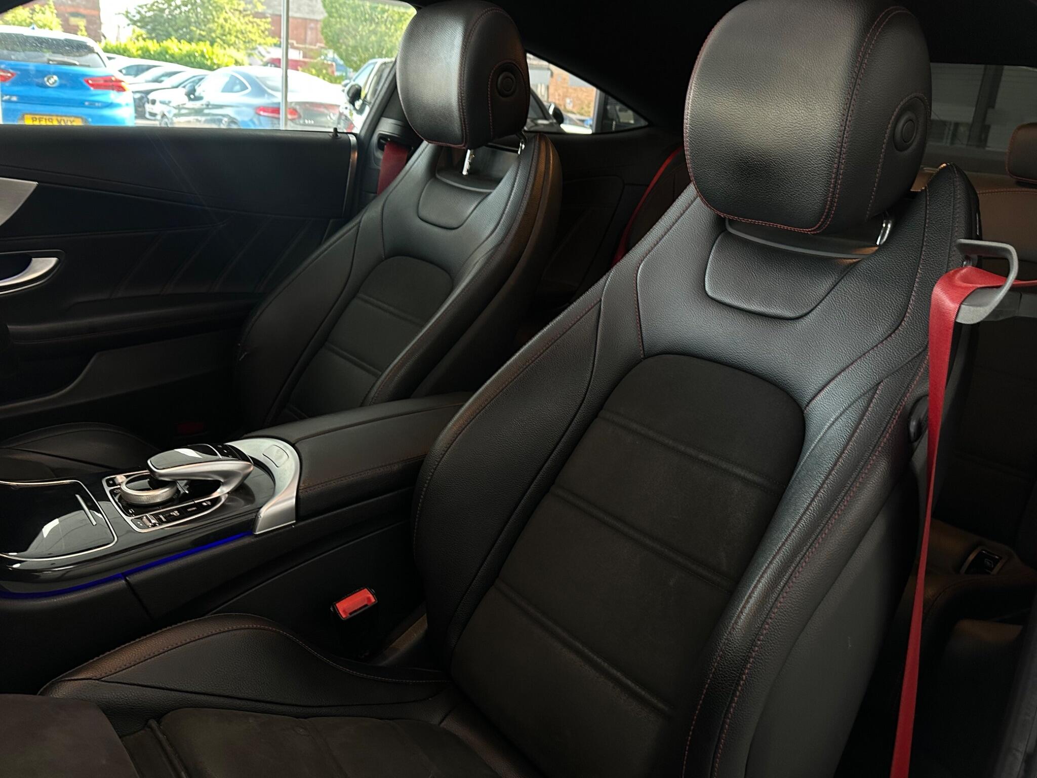 Mercedes-Benz C Class view 37