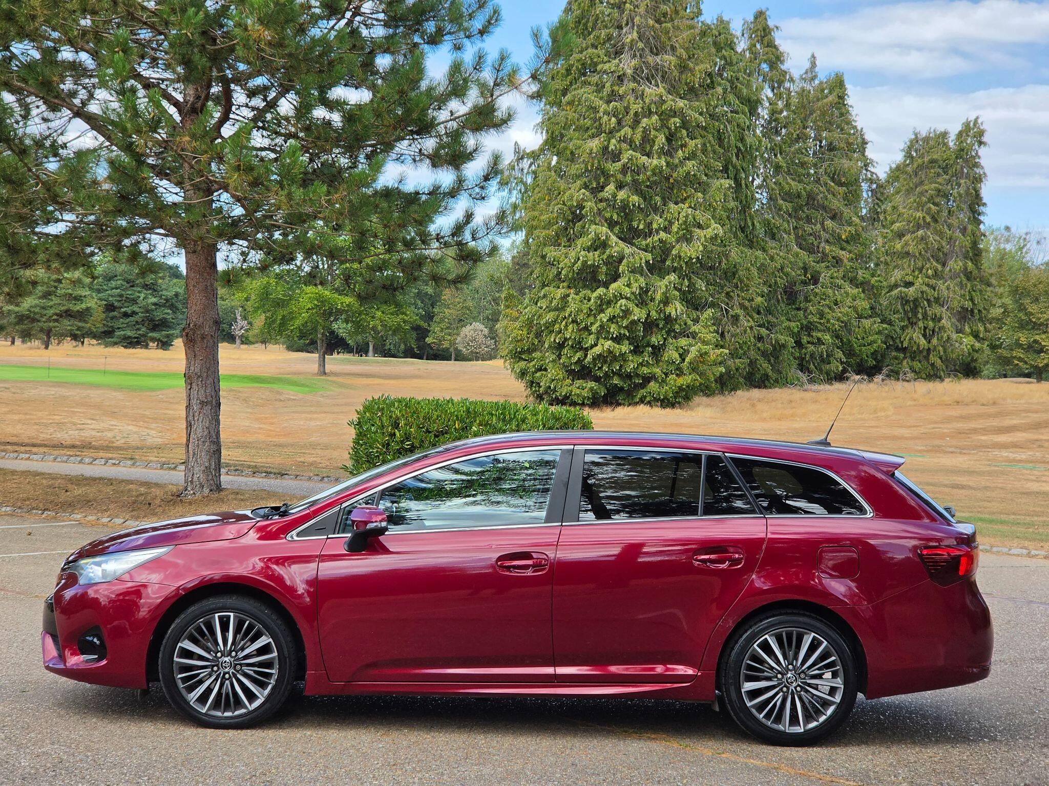 Toyota Avensis view 9