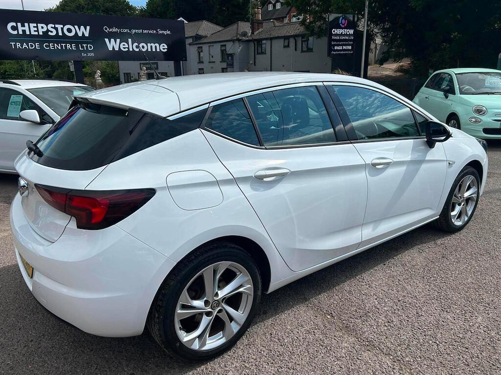 Vauxhall Astra view 2