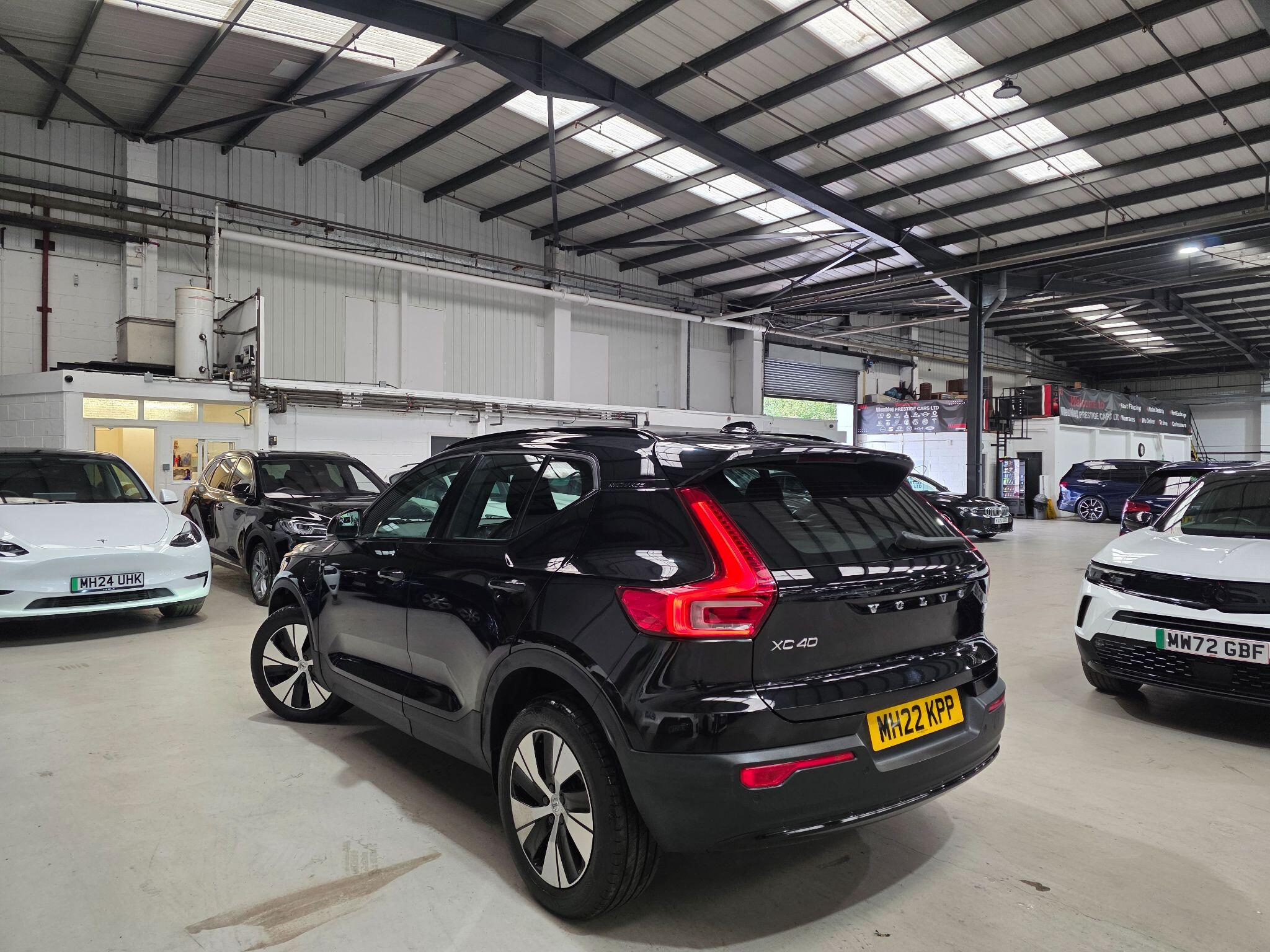 Volvo XC40 view 29