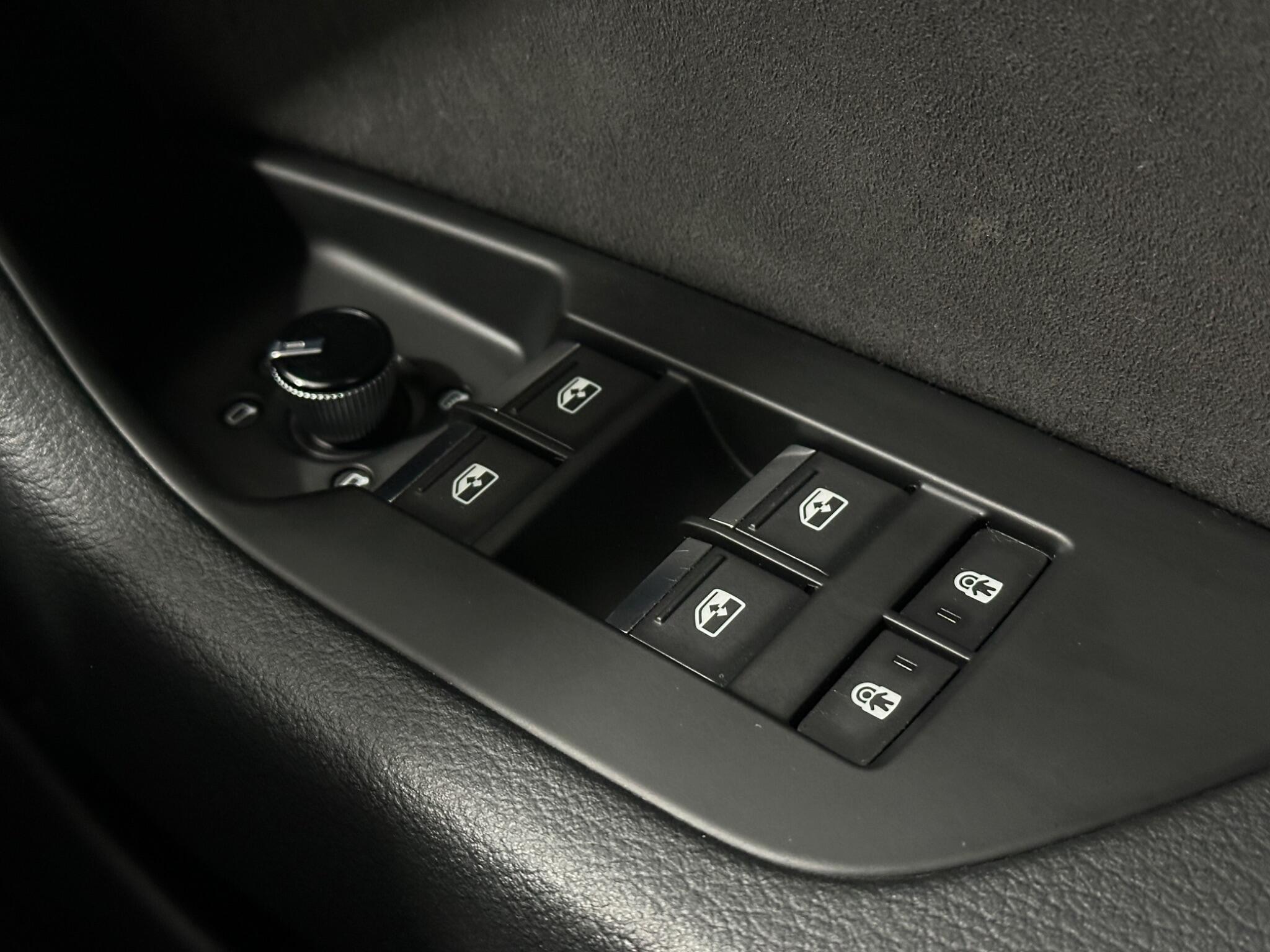 Audi A6 view 19