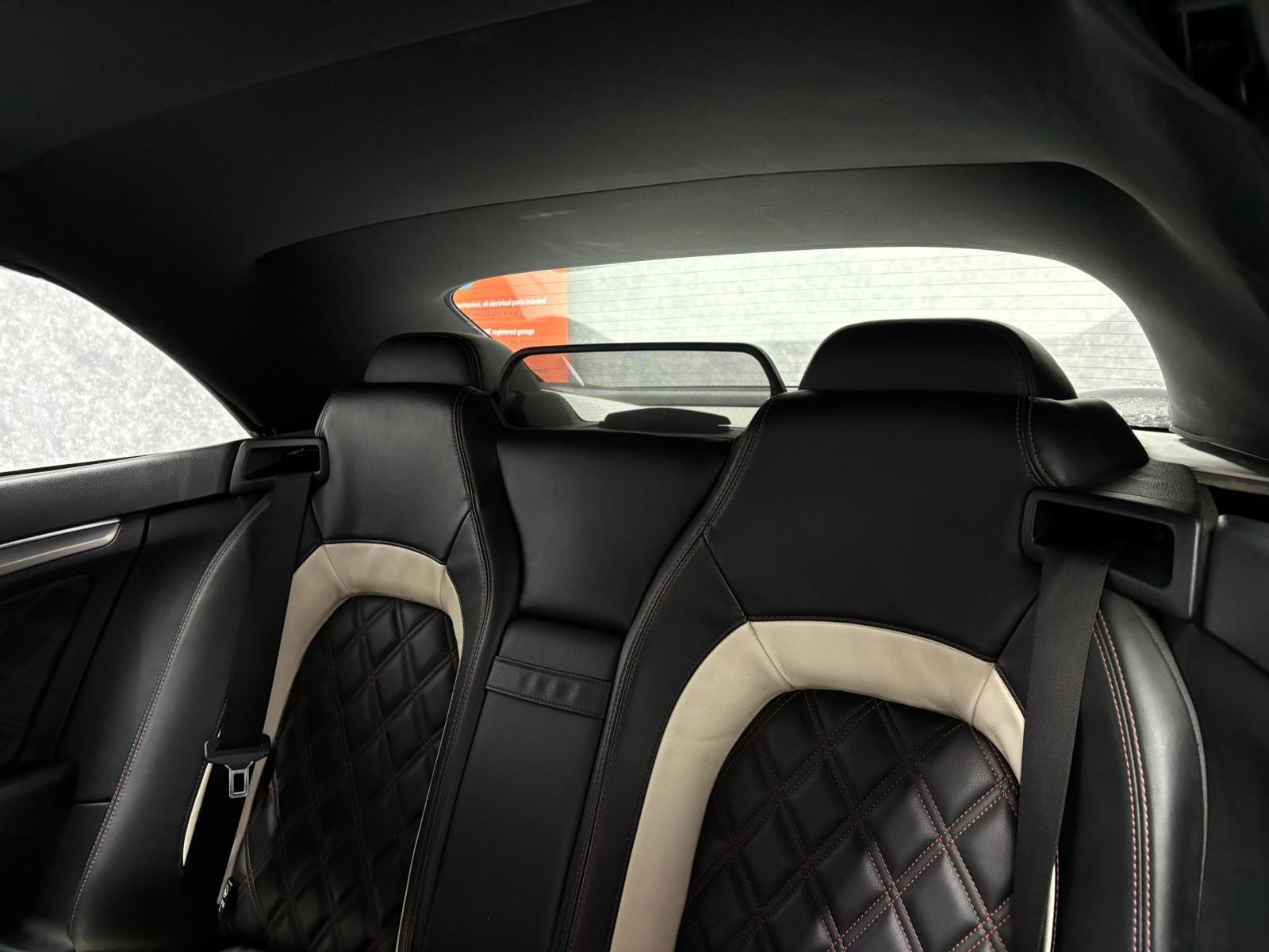 Mercedes-Benz E Class view 12