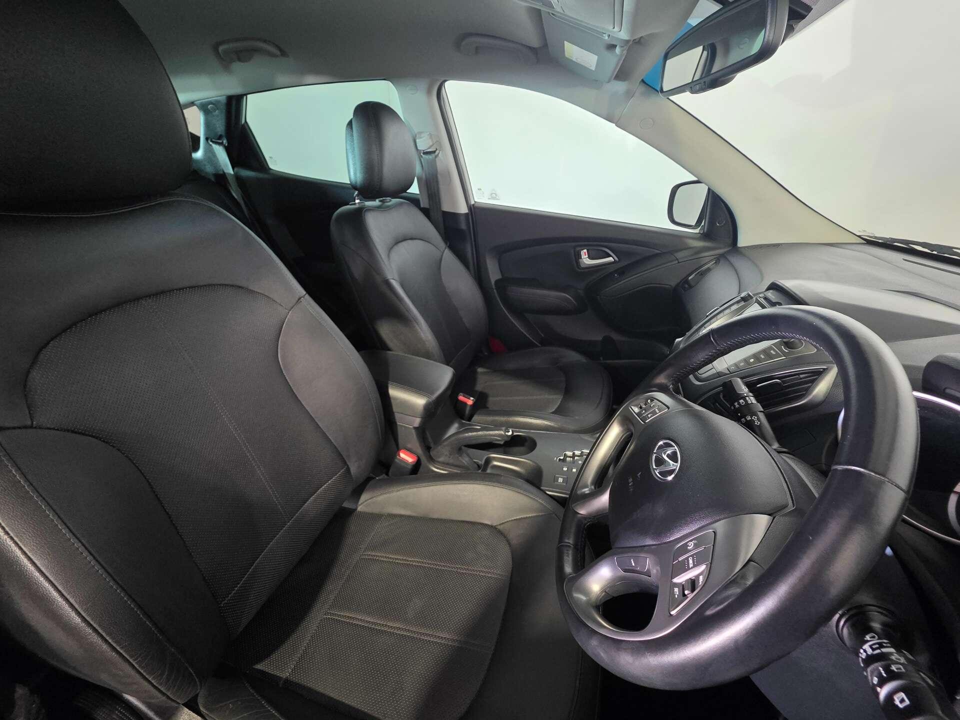 Hyundai Ix35 view 12
