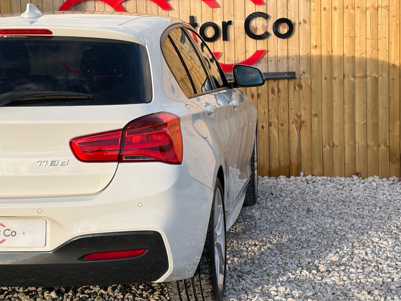 BMW 1 Series view 13