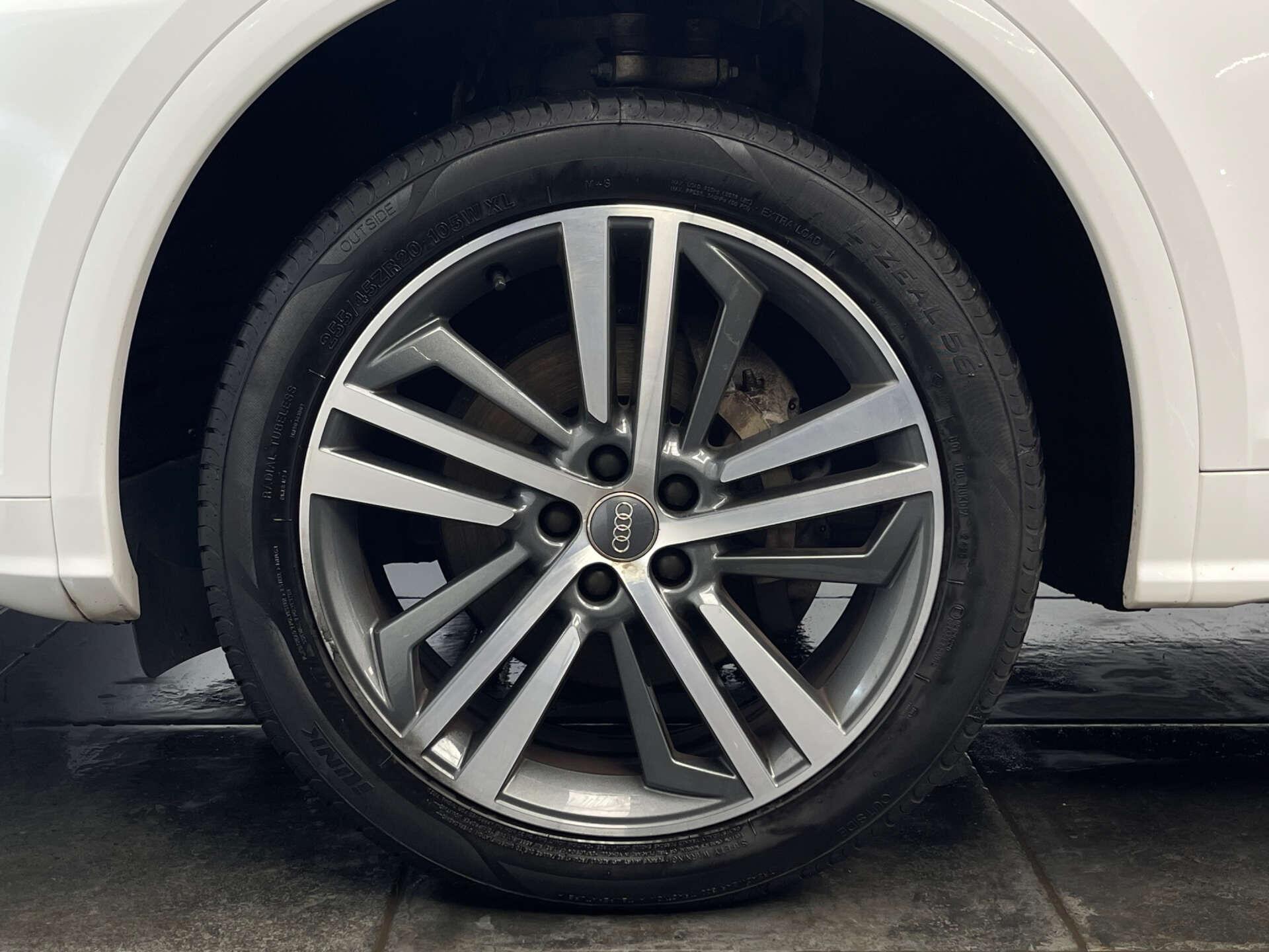 Audi Q5 view 41