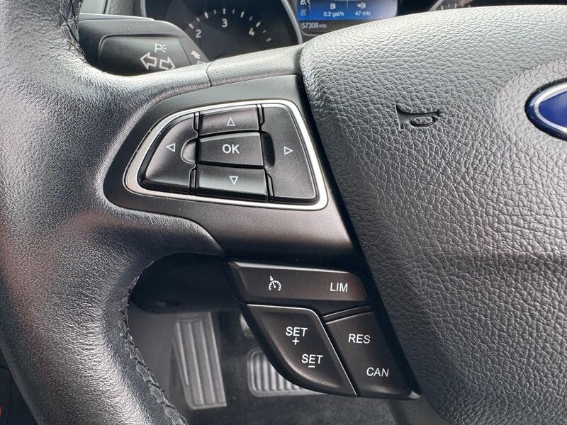 Ford Focus view 37