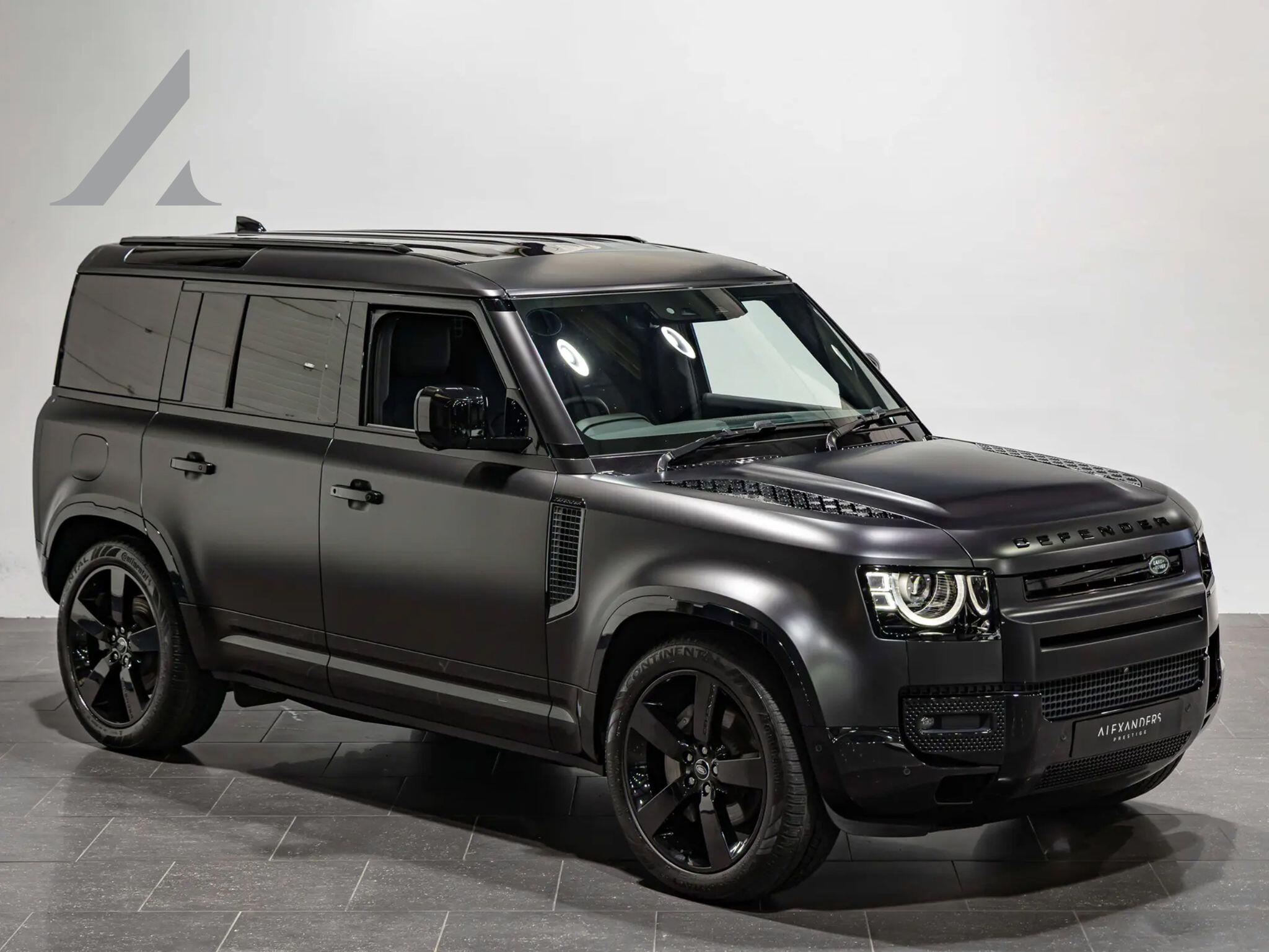 Land Rover Defender 110 main image