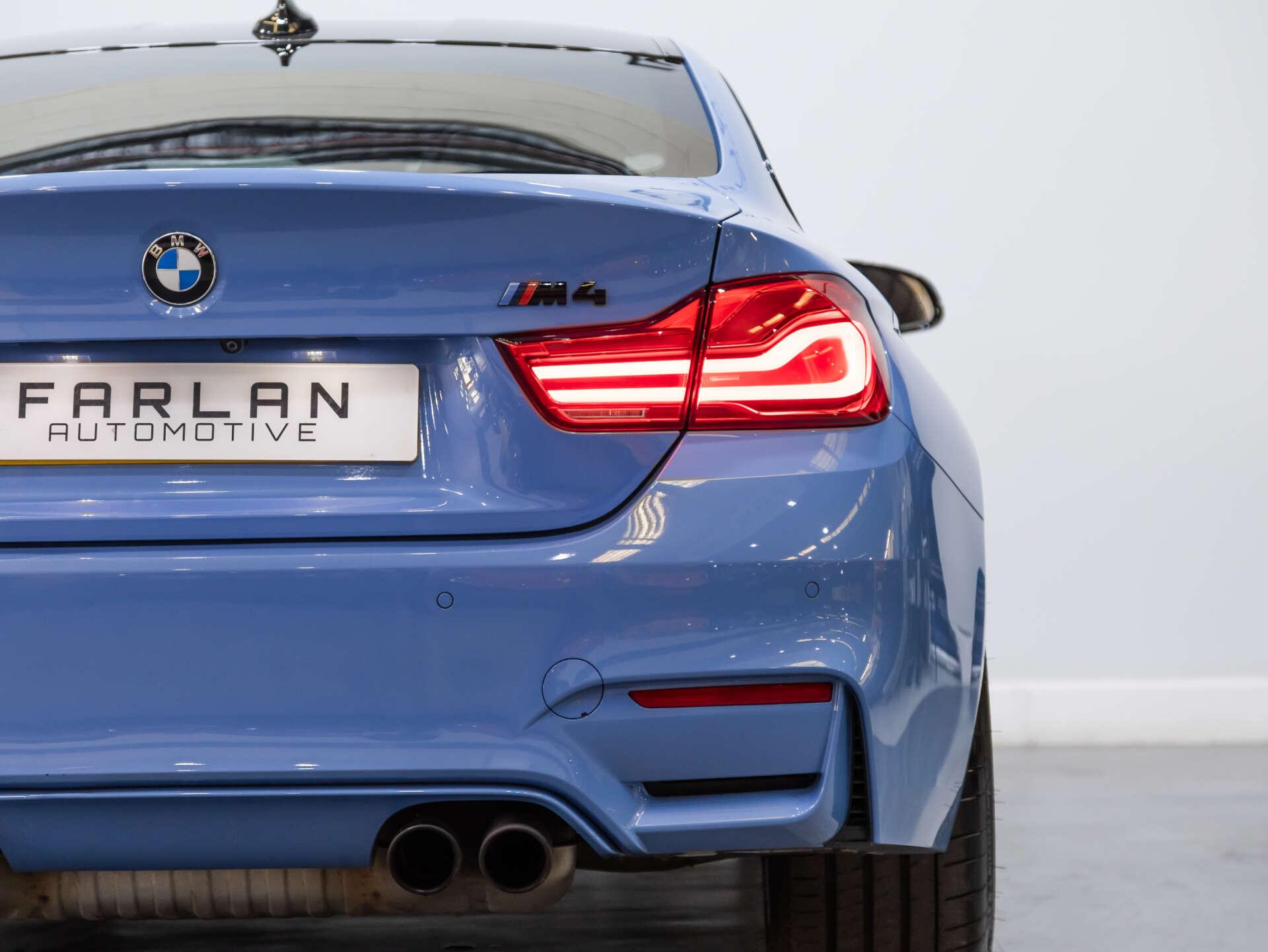 BMW M4 view 34