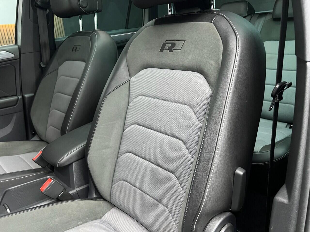 Volkswagen Tiguan view 30
