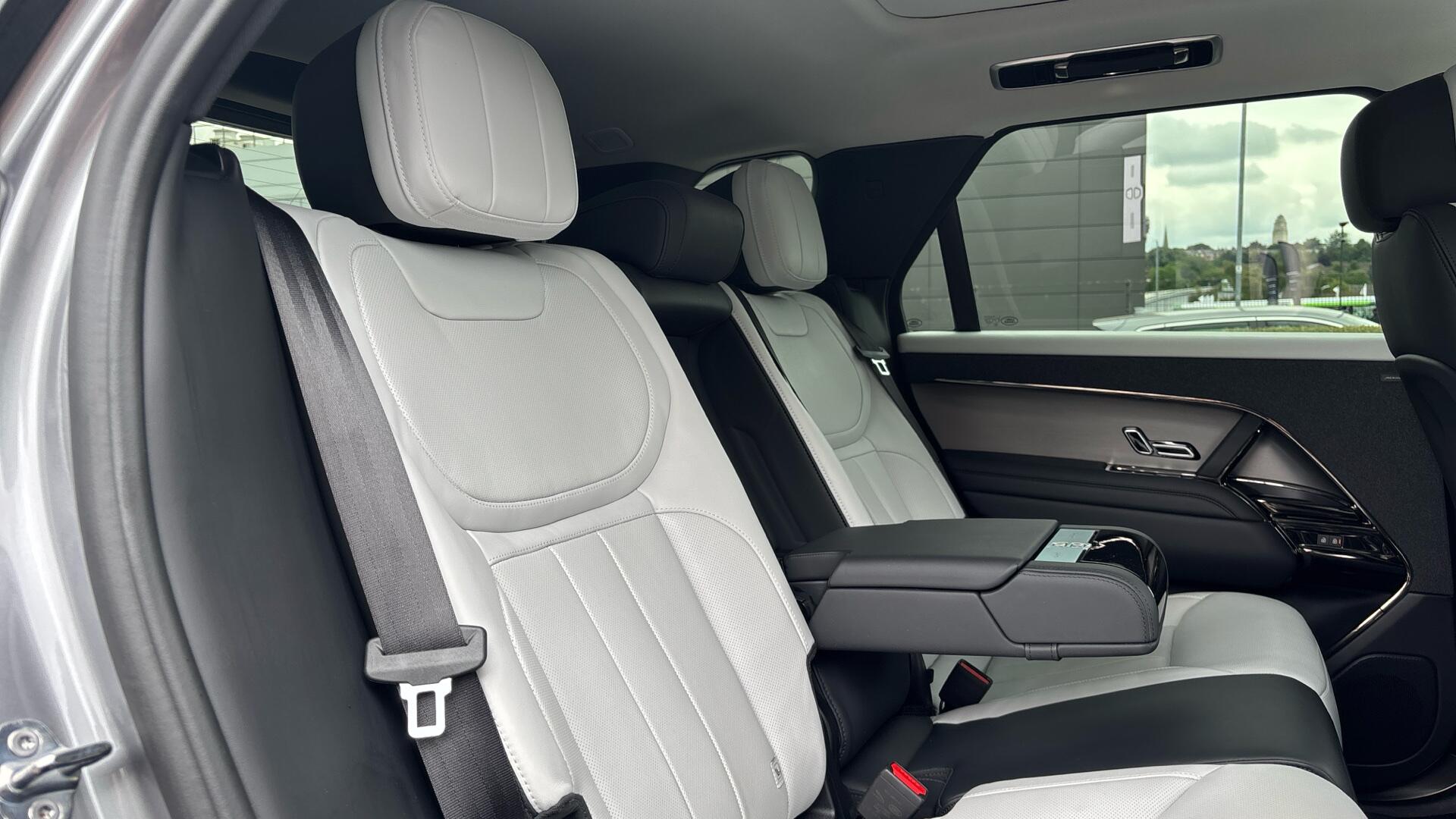 Land Rover Range Rover Sport view 52