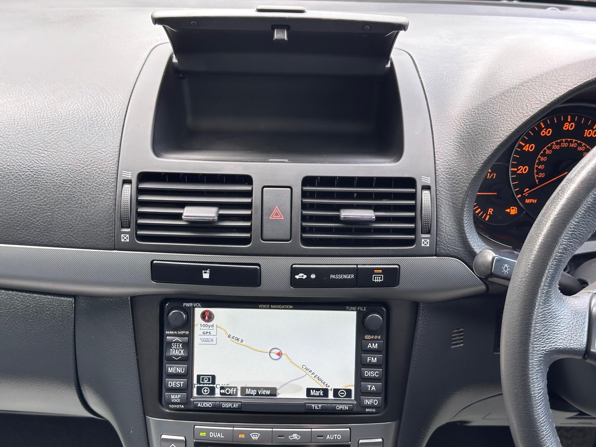 Toyota Avensis view 37