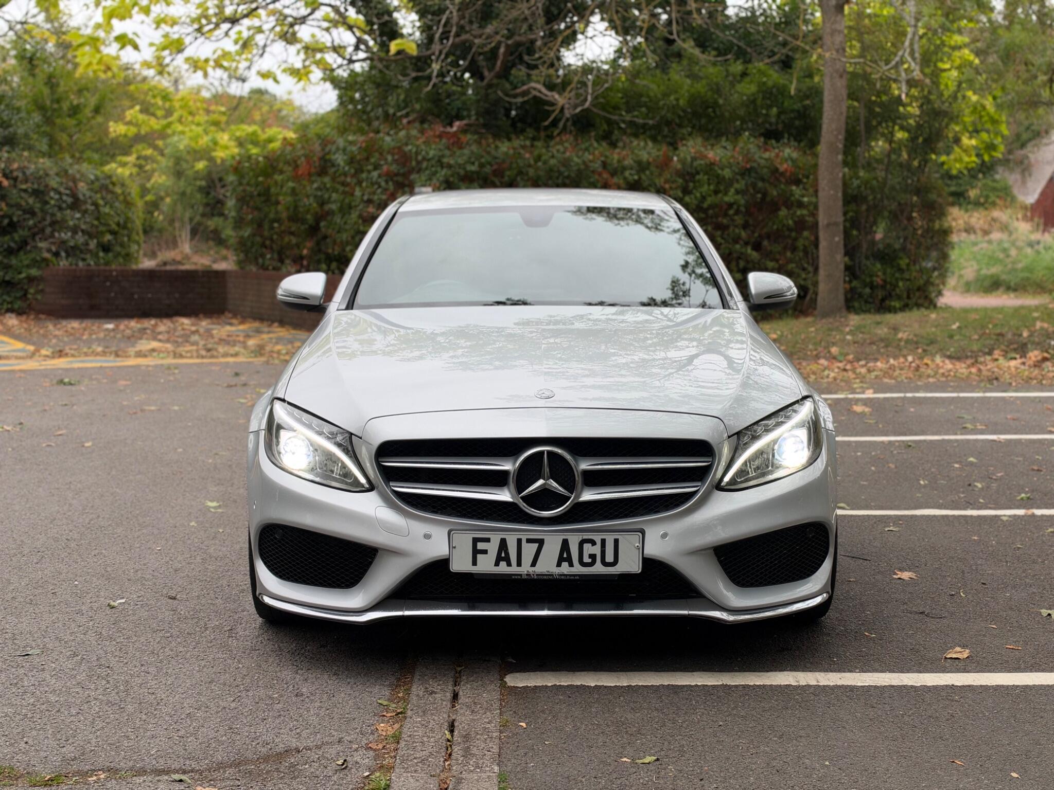 Mercedes-Benz C-Class view 8