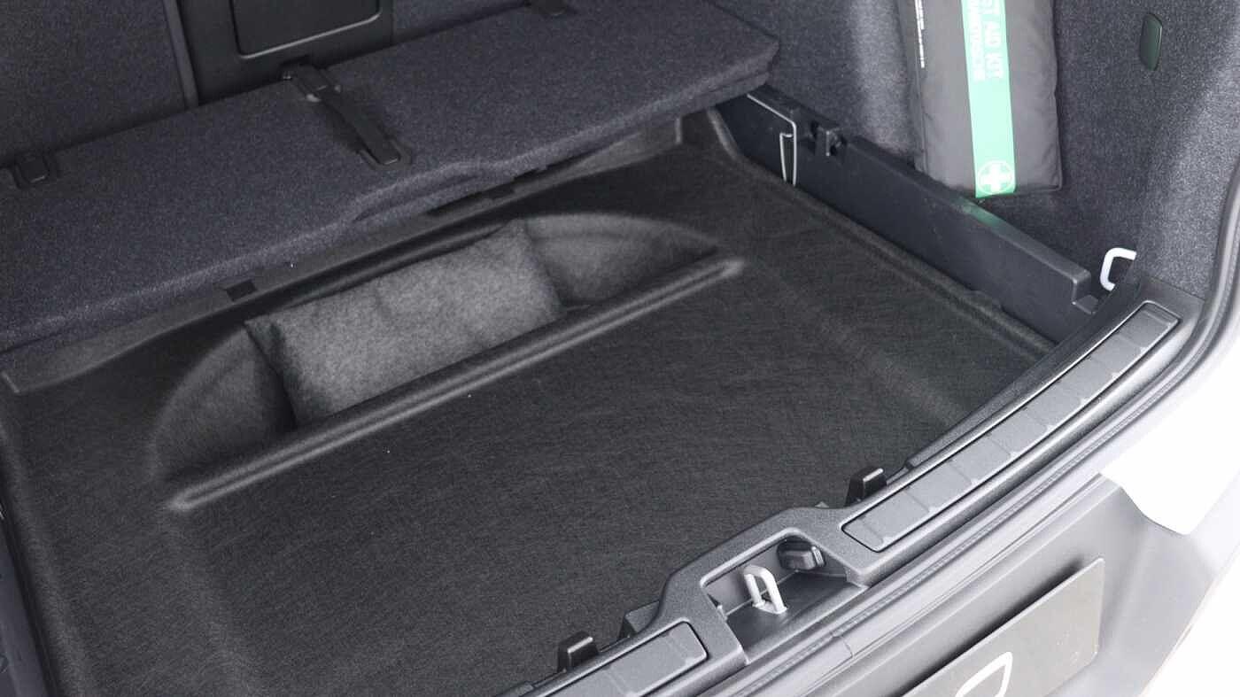 Volvo XC40 view 39
