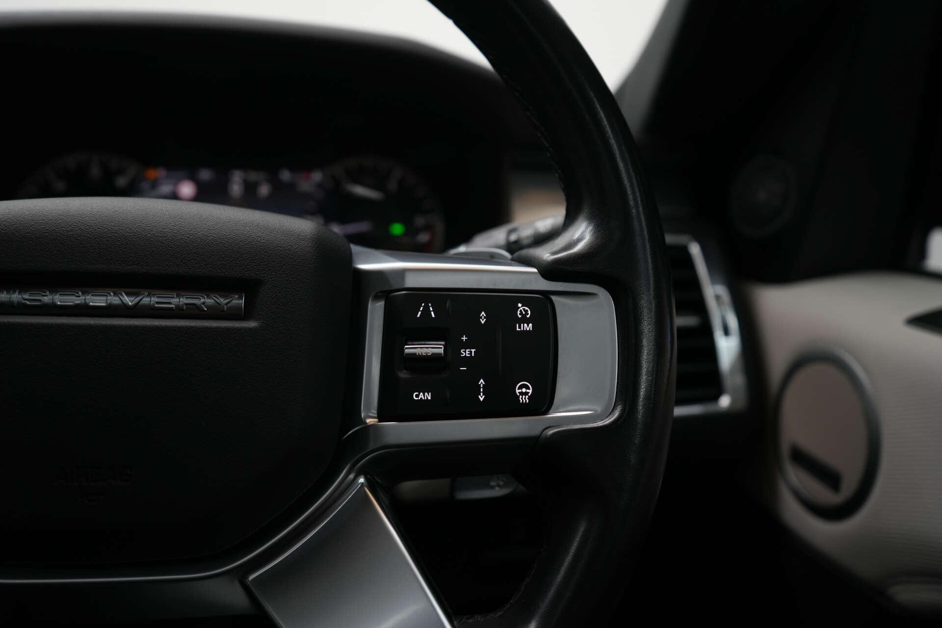 Land Rover Discovery 3 view 39