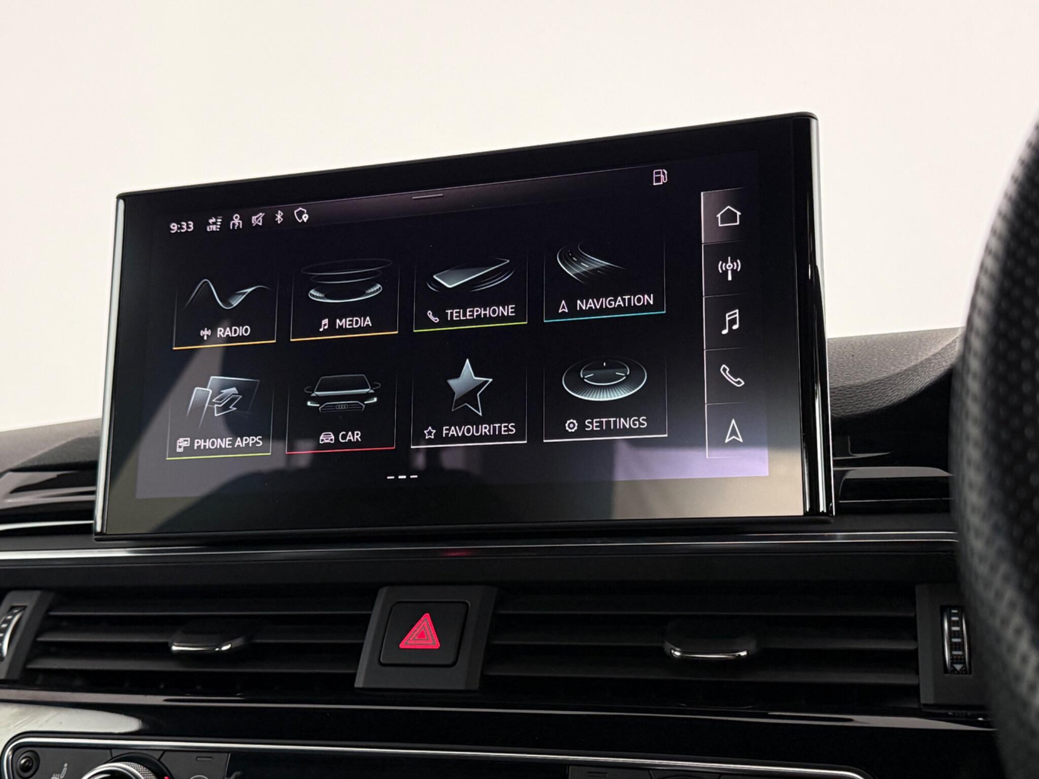 Audi A4 view 19