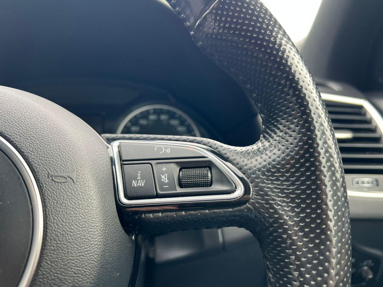 Audi Q5 view 34