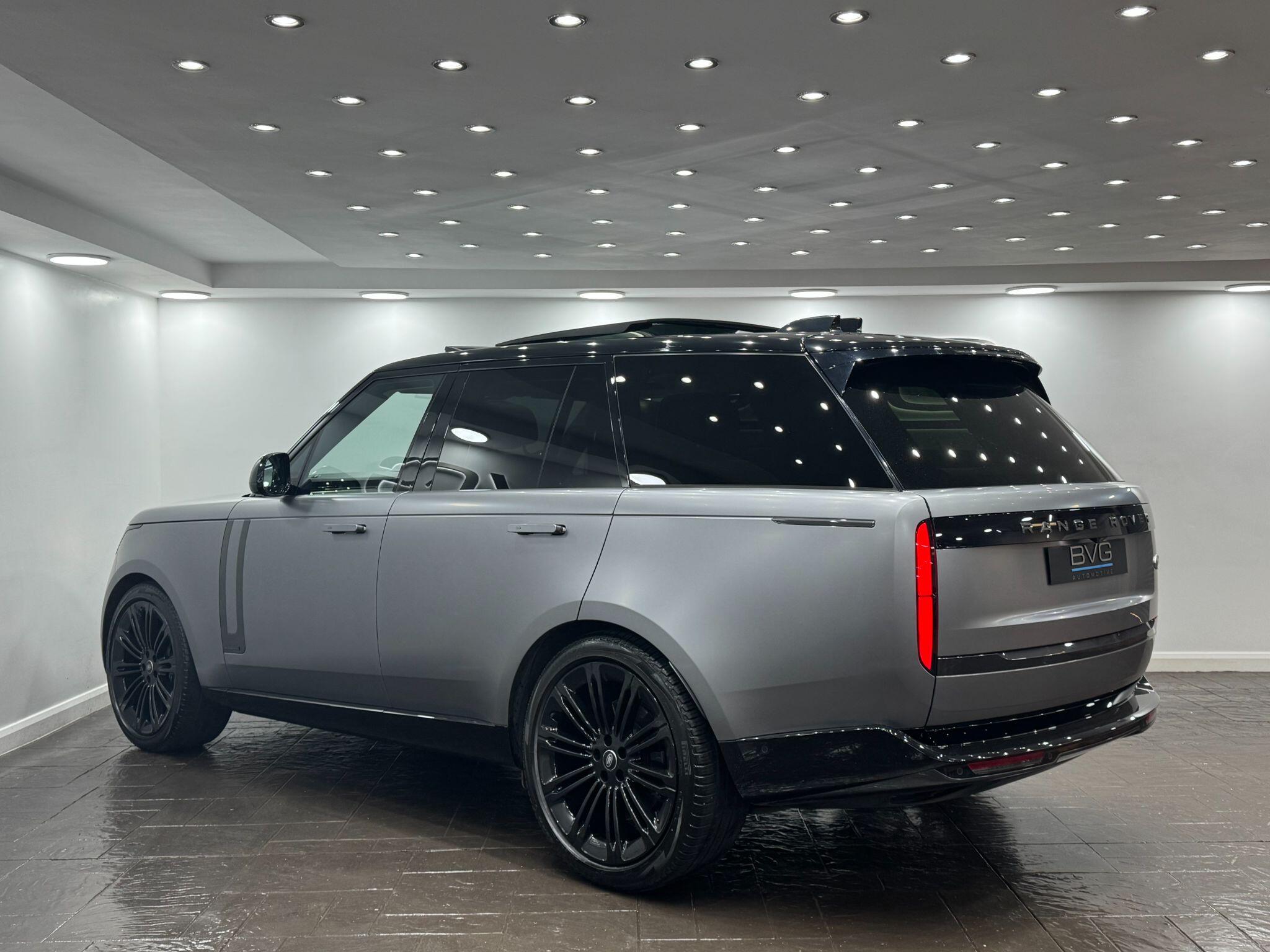 Land Rover Range Rover view 9