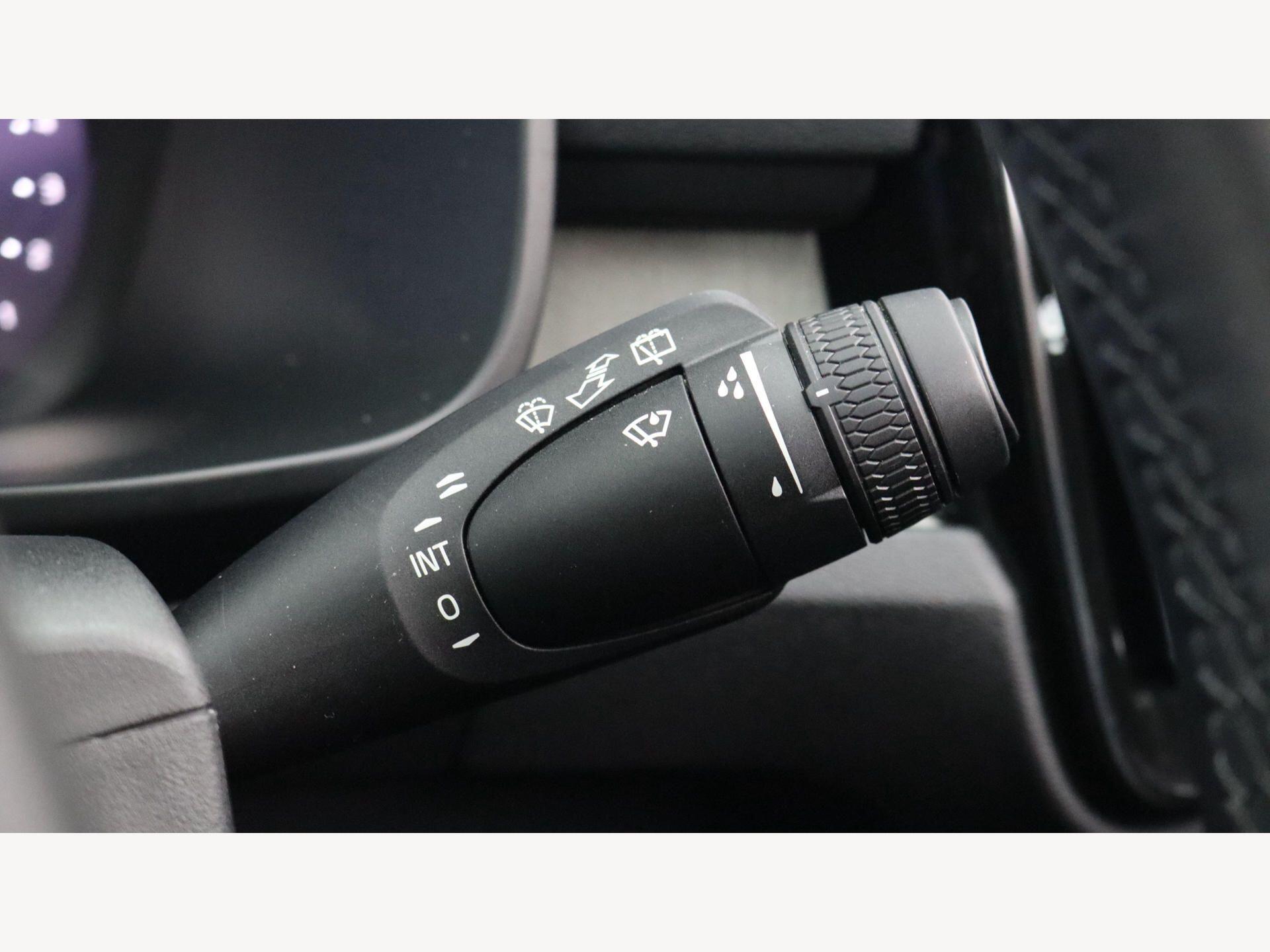Volvo XC40 view 24