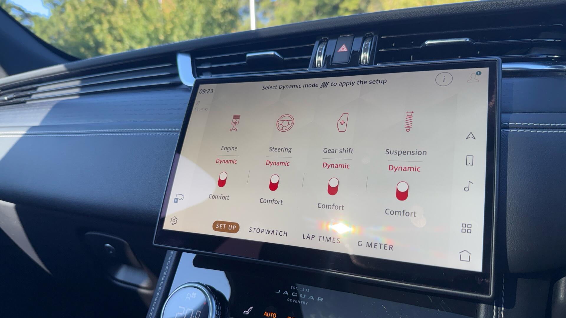 Jaguar F-Pace view 51