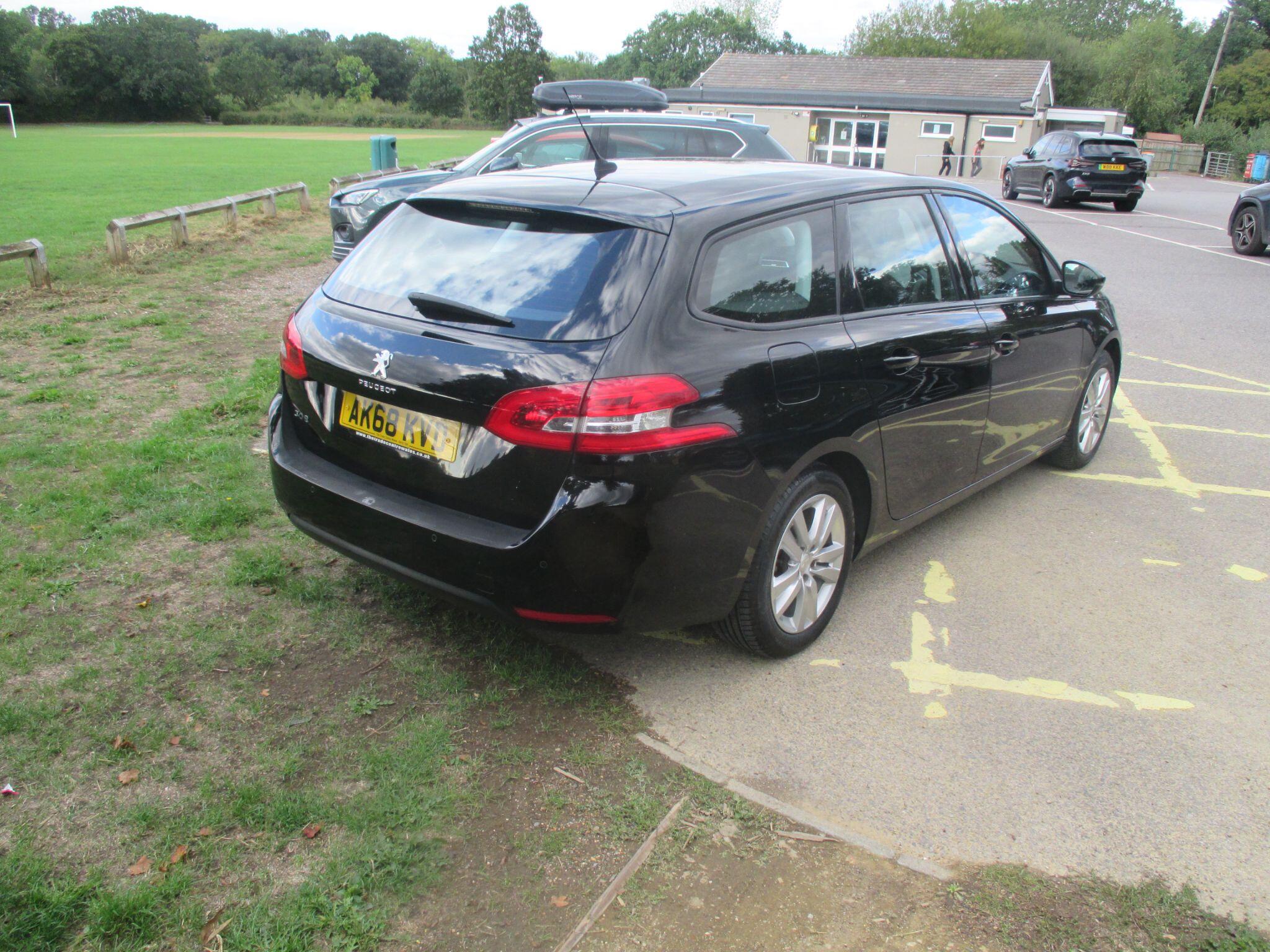 Peugeot 308 SW view 14