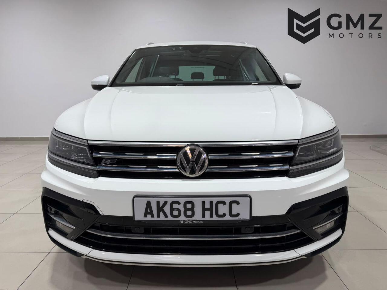 Volkswagen Tiguan view 2