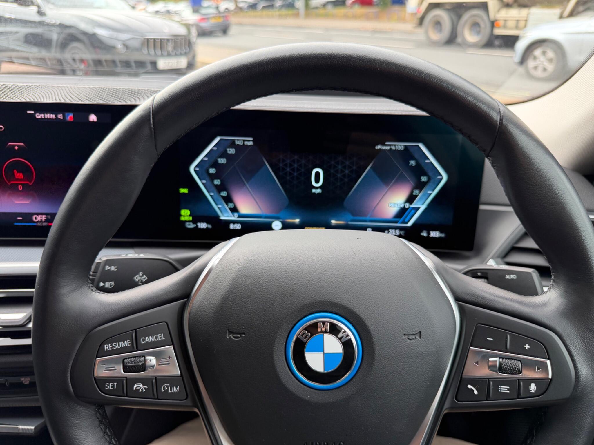 BMW I4 view 31