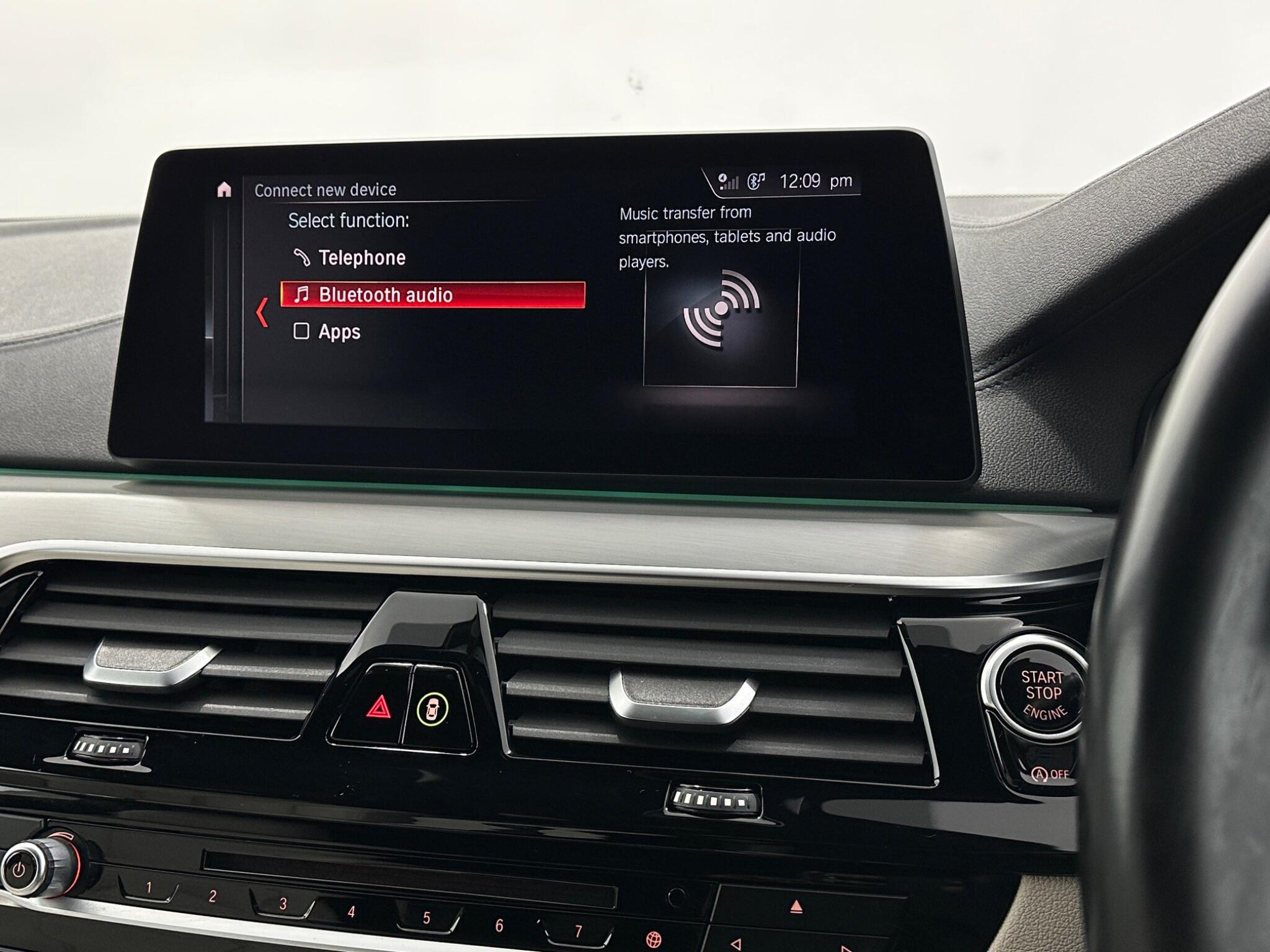 BMW 5 Series view 27
