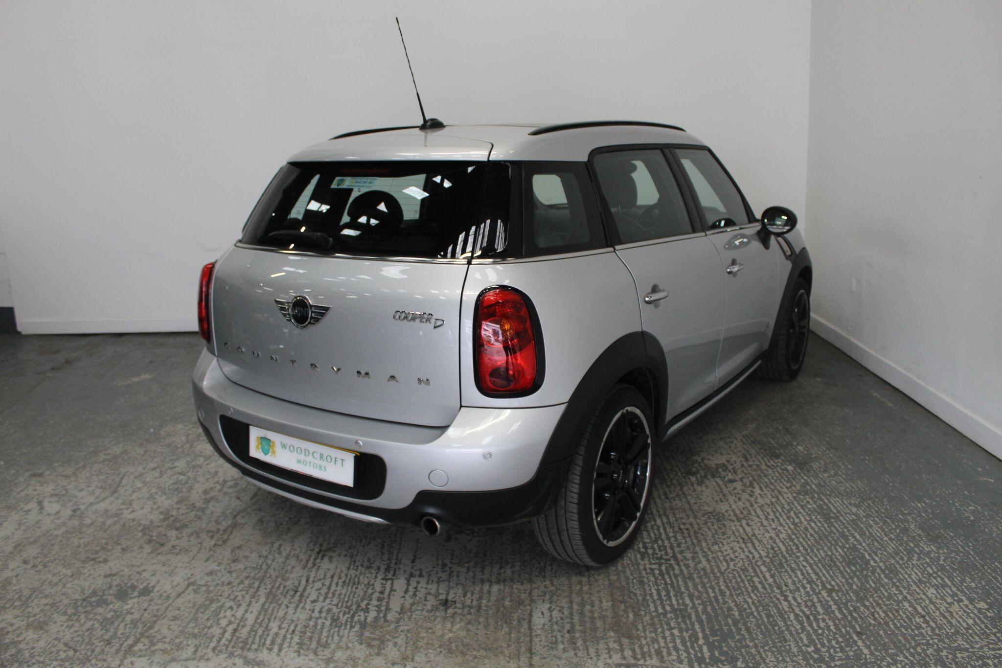 Mini Countryman view 8