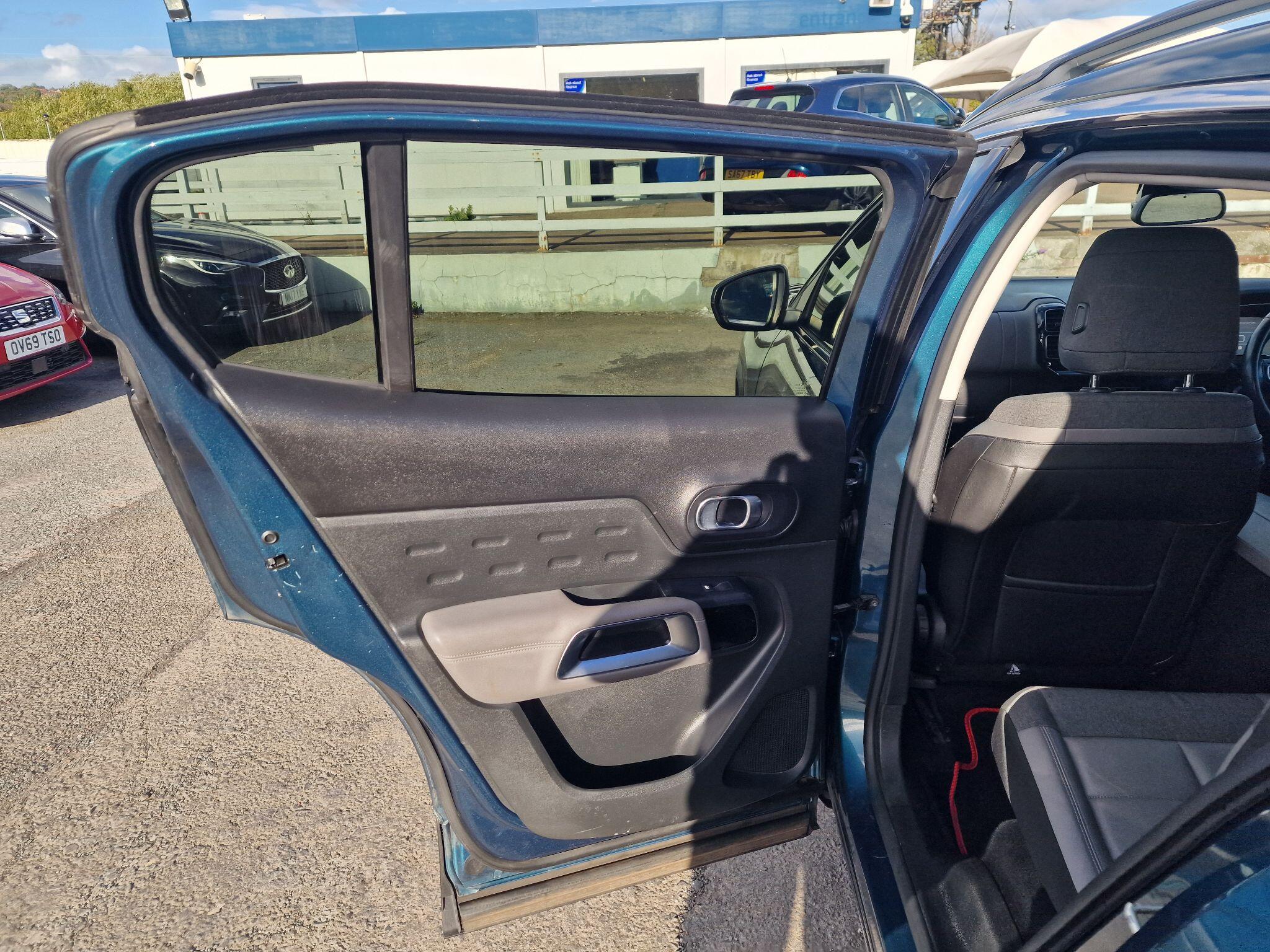 Citroen C5 Aircross view 38