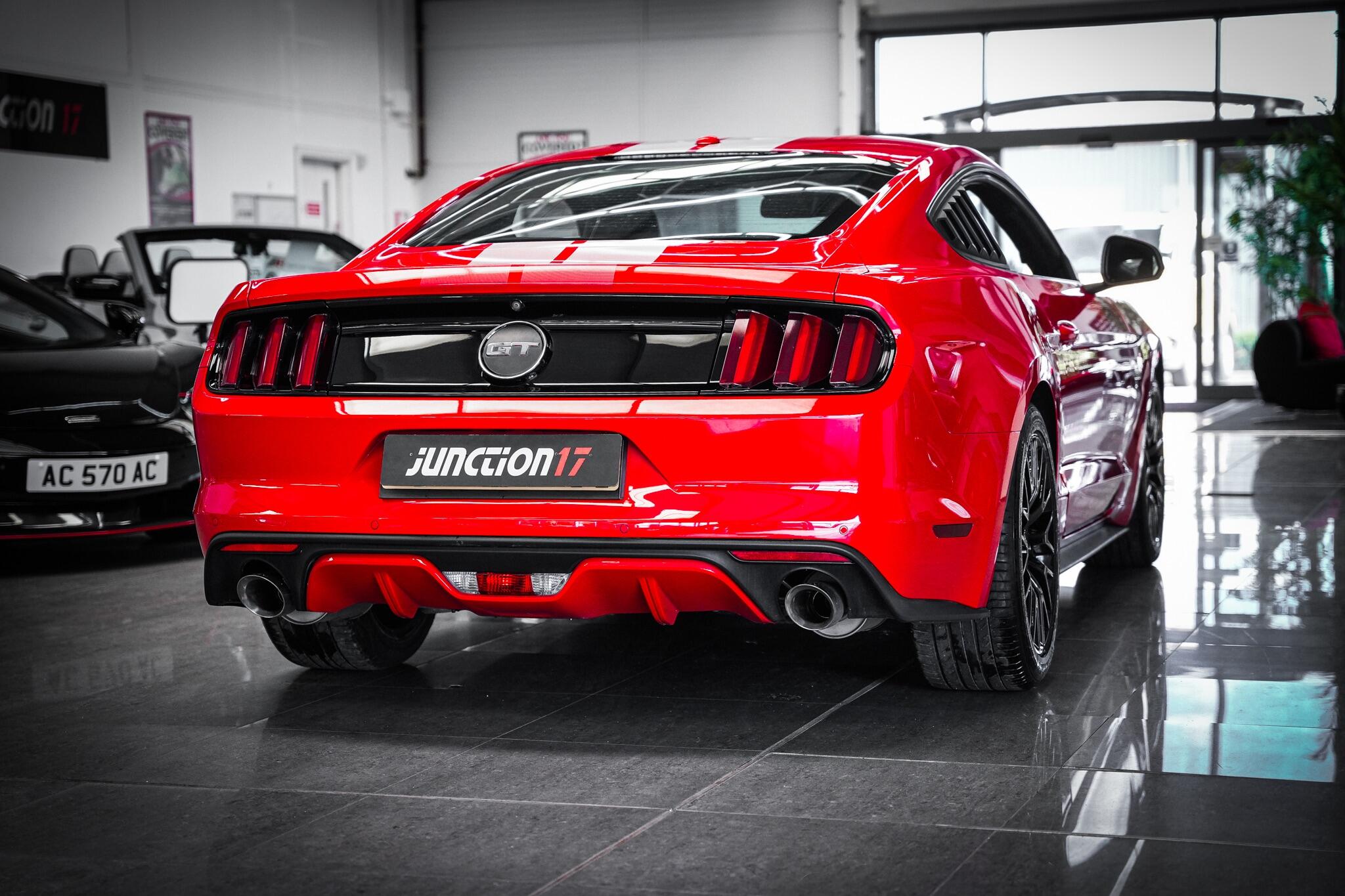 Ford Mustang view 15