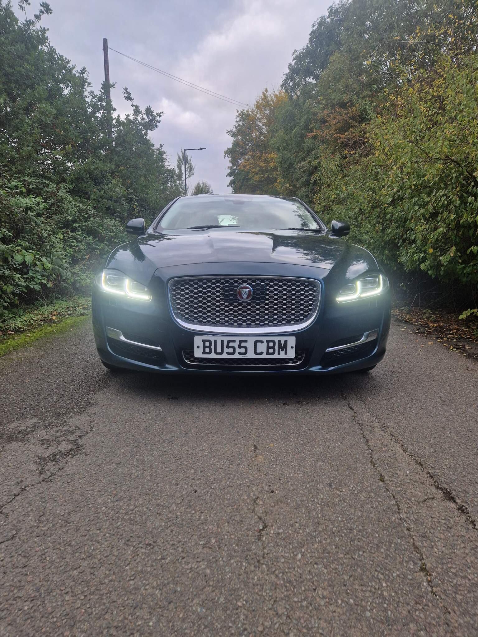Jaguar XJ