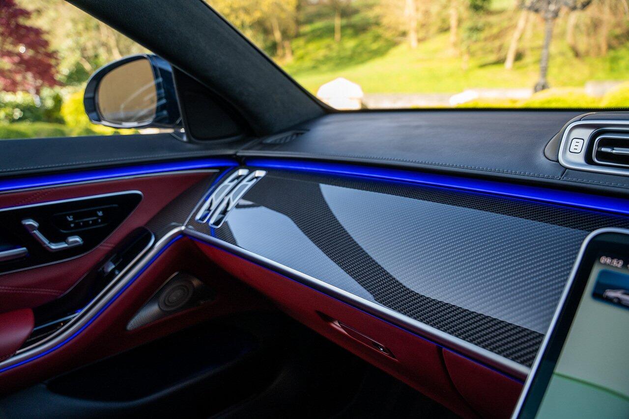 Mercedes-Benz S-Class view 51