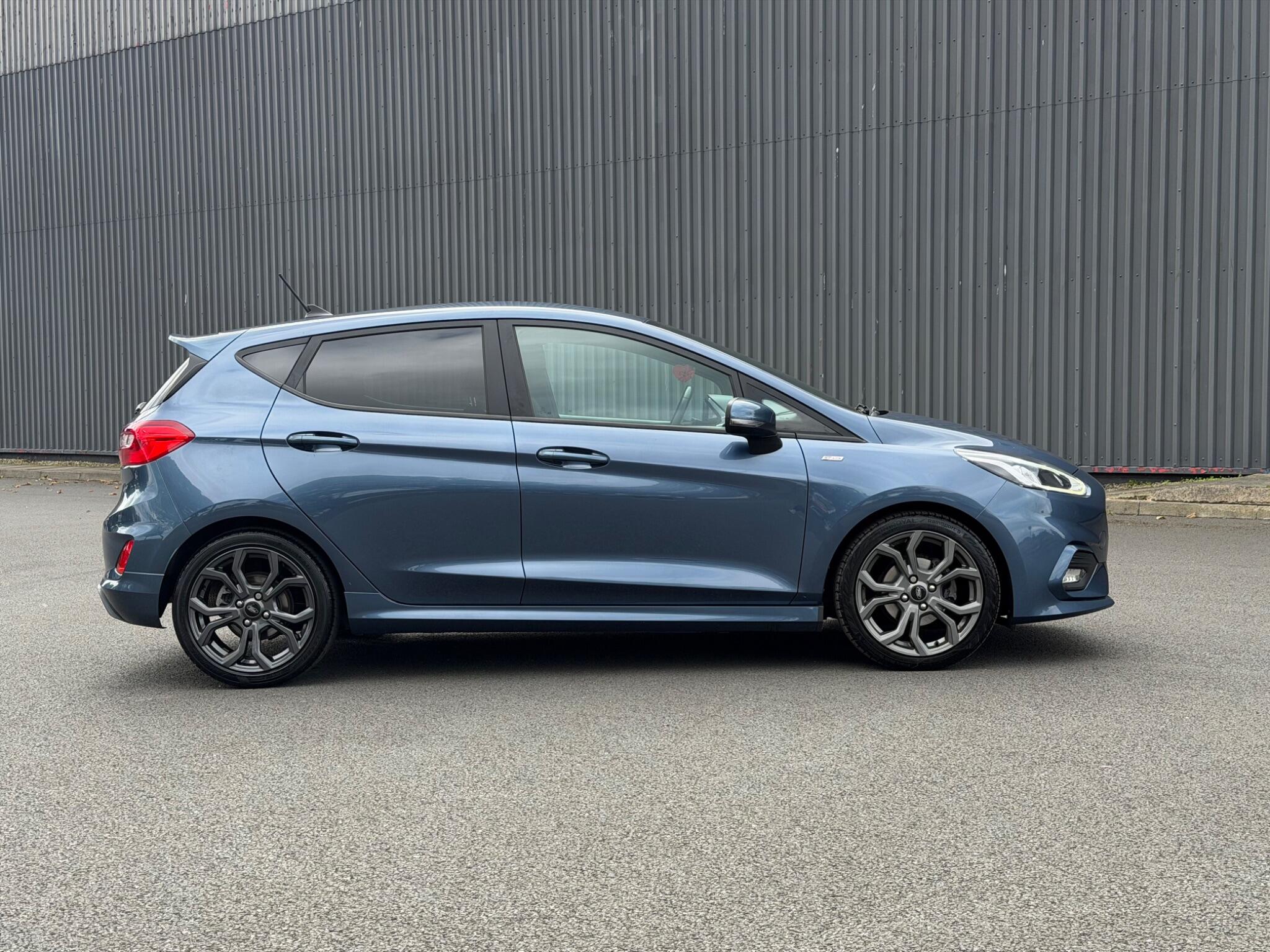 Ford Fiesta view 4
