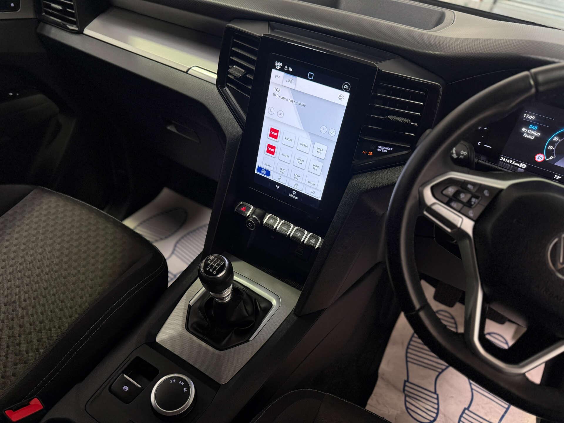 Volkswagen Amarok view 19