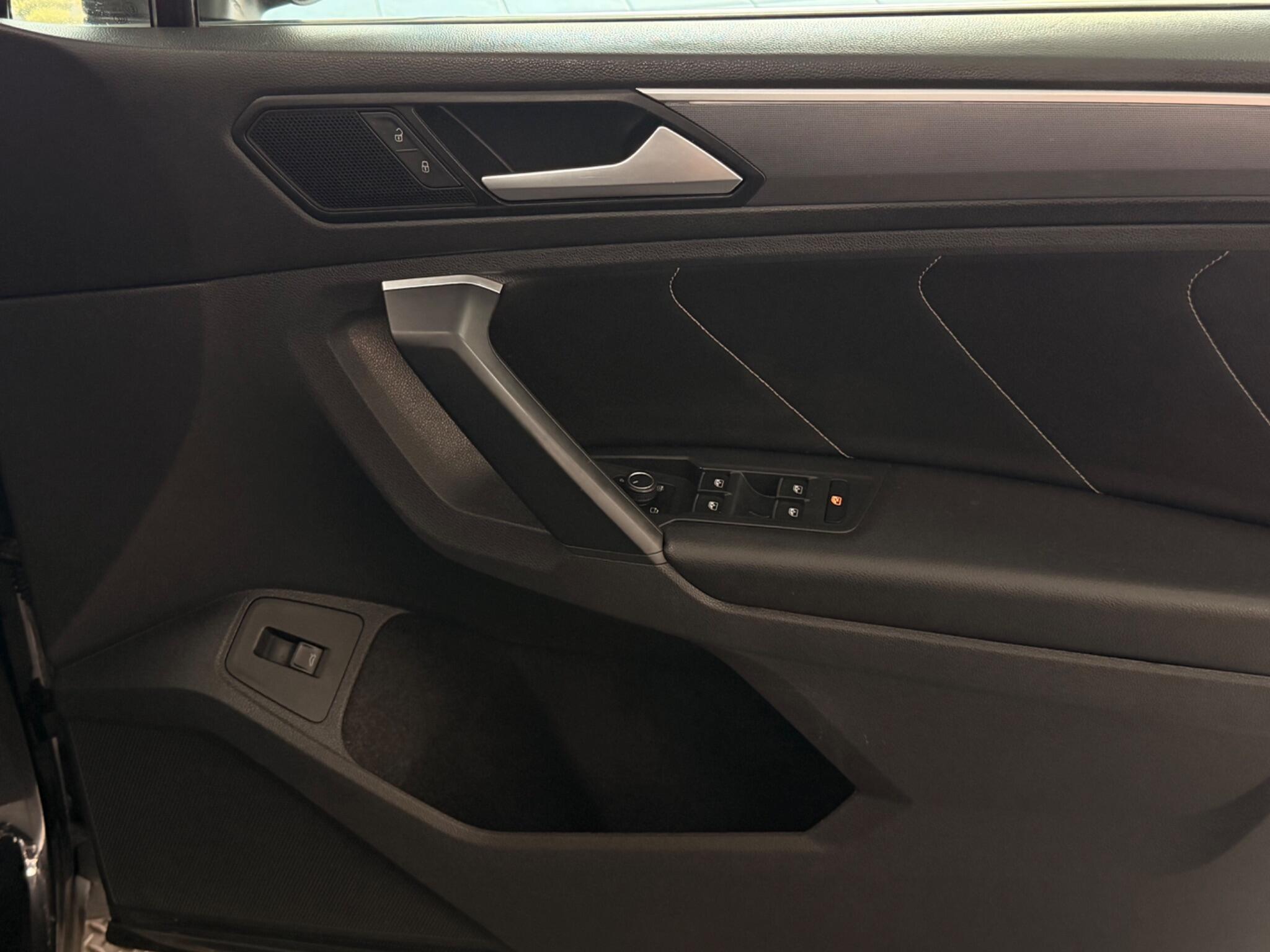 Volkswagen Tiguan view 15